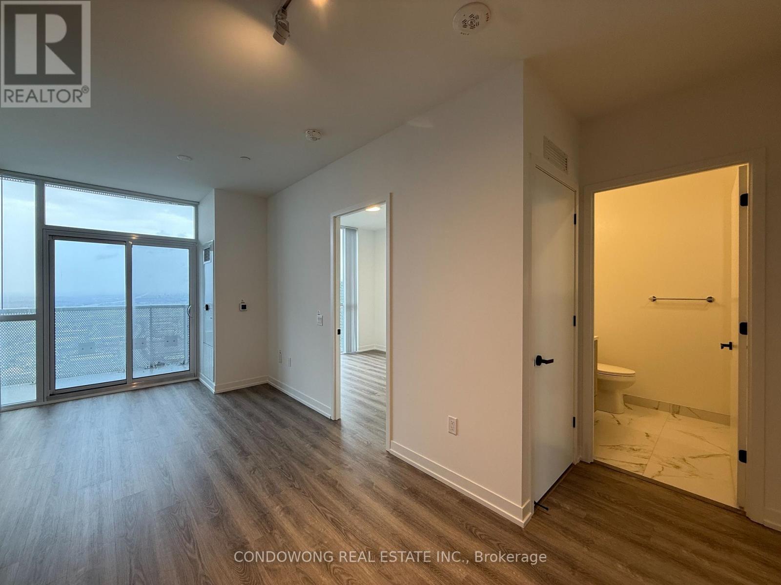 6005 - 8 Interchange Way, Vaughan, Ontario  L4K 0R2 - Photo 2 - N13009026