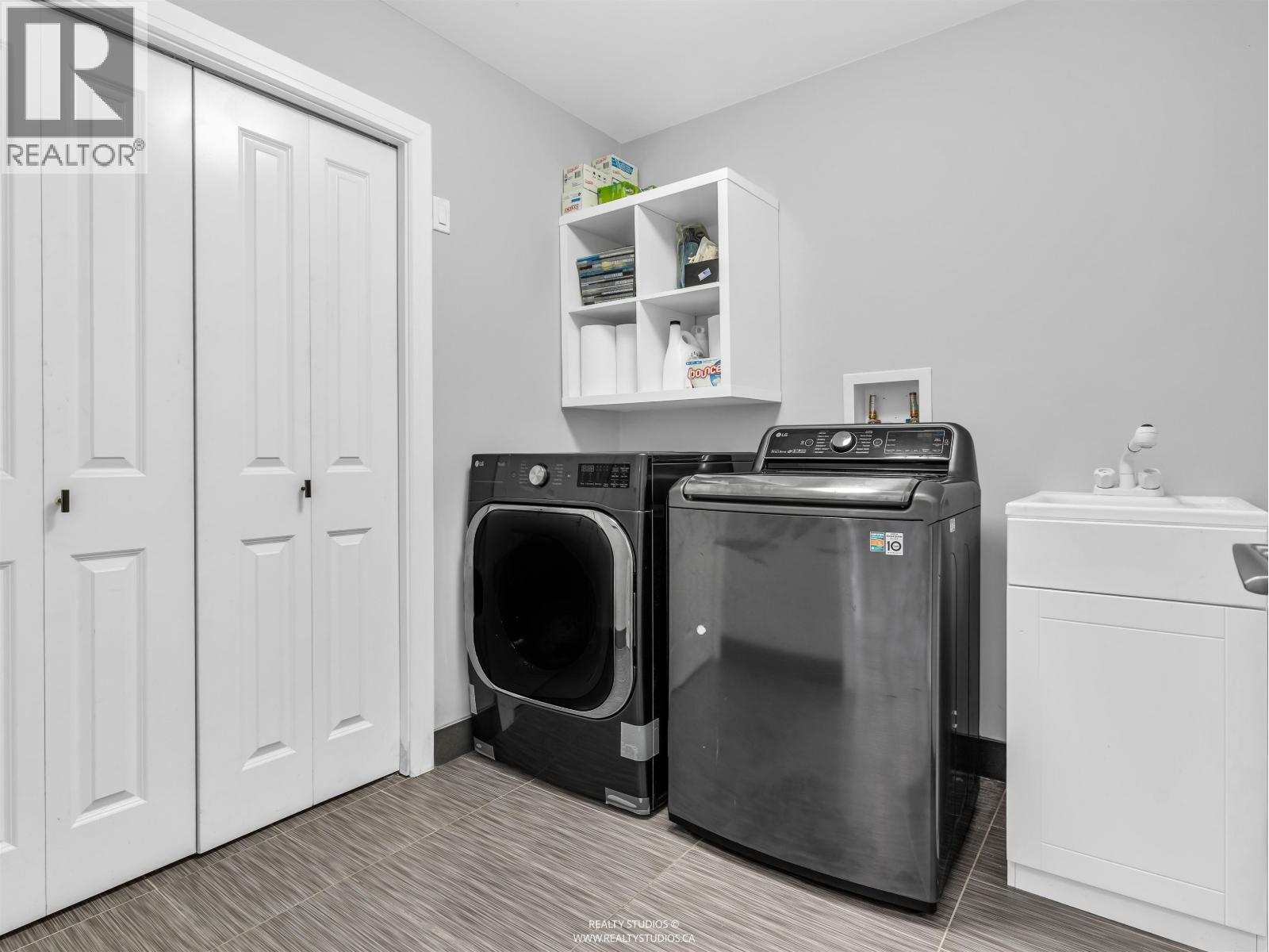 66 E 57th Avenue, Vancouver, British Columbia  V5X 1S4 - Photo 28 - R3112491