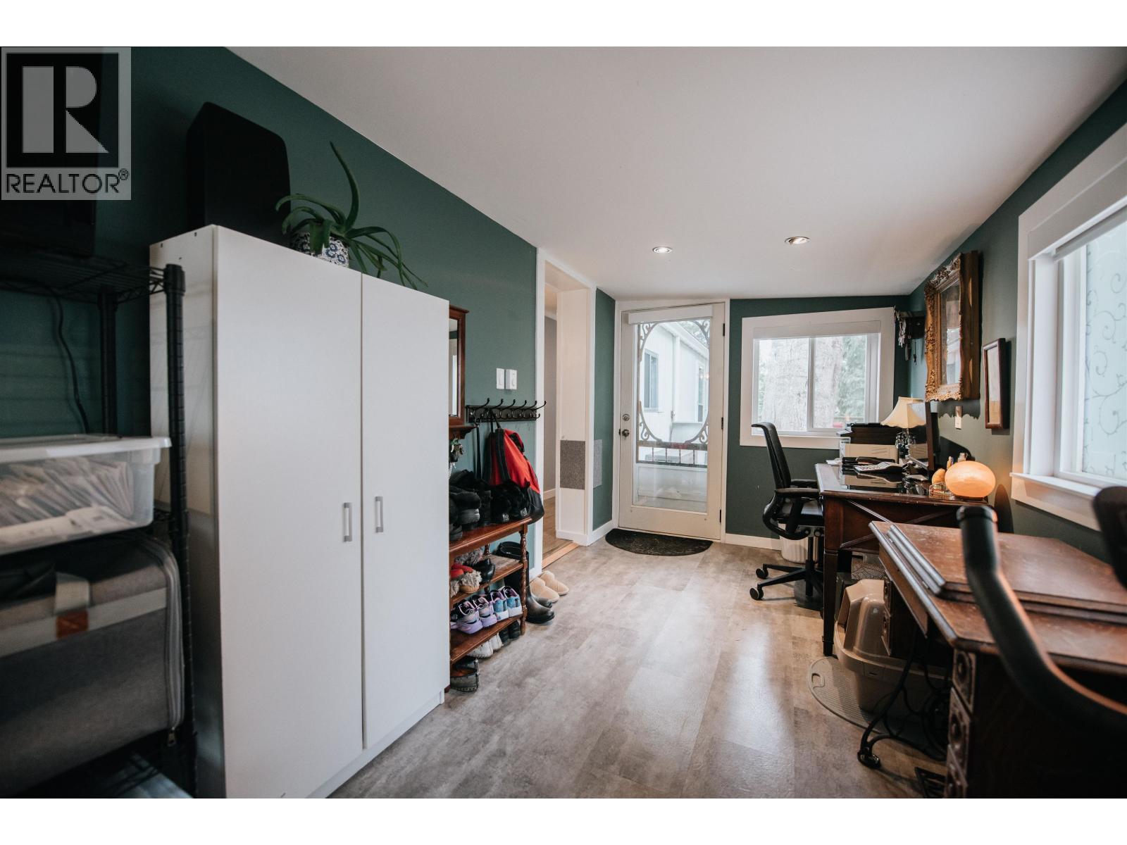 25 5288 Selma Park Road, Sechelt, British Columbia  V7Z 0C2 - Photo 2 - R3112496