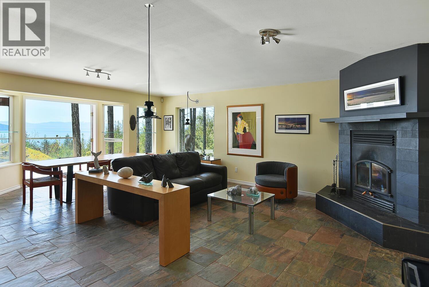 10741 Wood Bay Heights Road, Halfmoon Bay, British Columbia  V7Z 1B8 - Photo 11 - R3112502