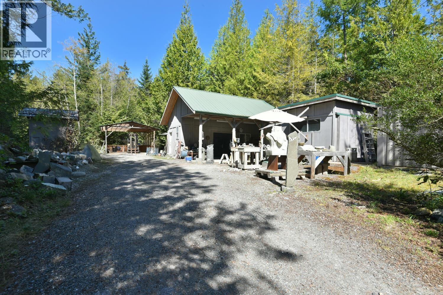 10741 Wood Bay Heights Road, Halfmoon Bay, British Columbia  V7Z 1B8 - Photo 35 - R3112502