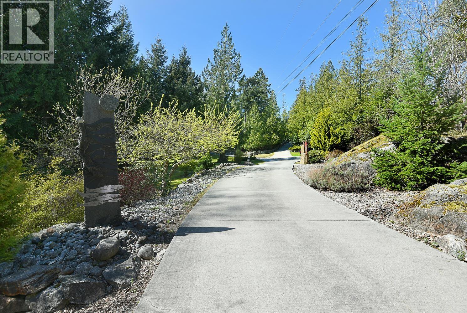 10741 Wood Bay Heights Road, Halfmoon Bay, British Columbia  V7Z 1B8 - Photo 4 - R3112502