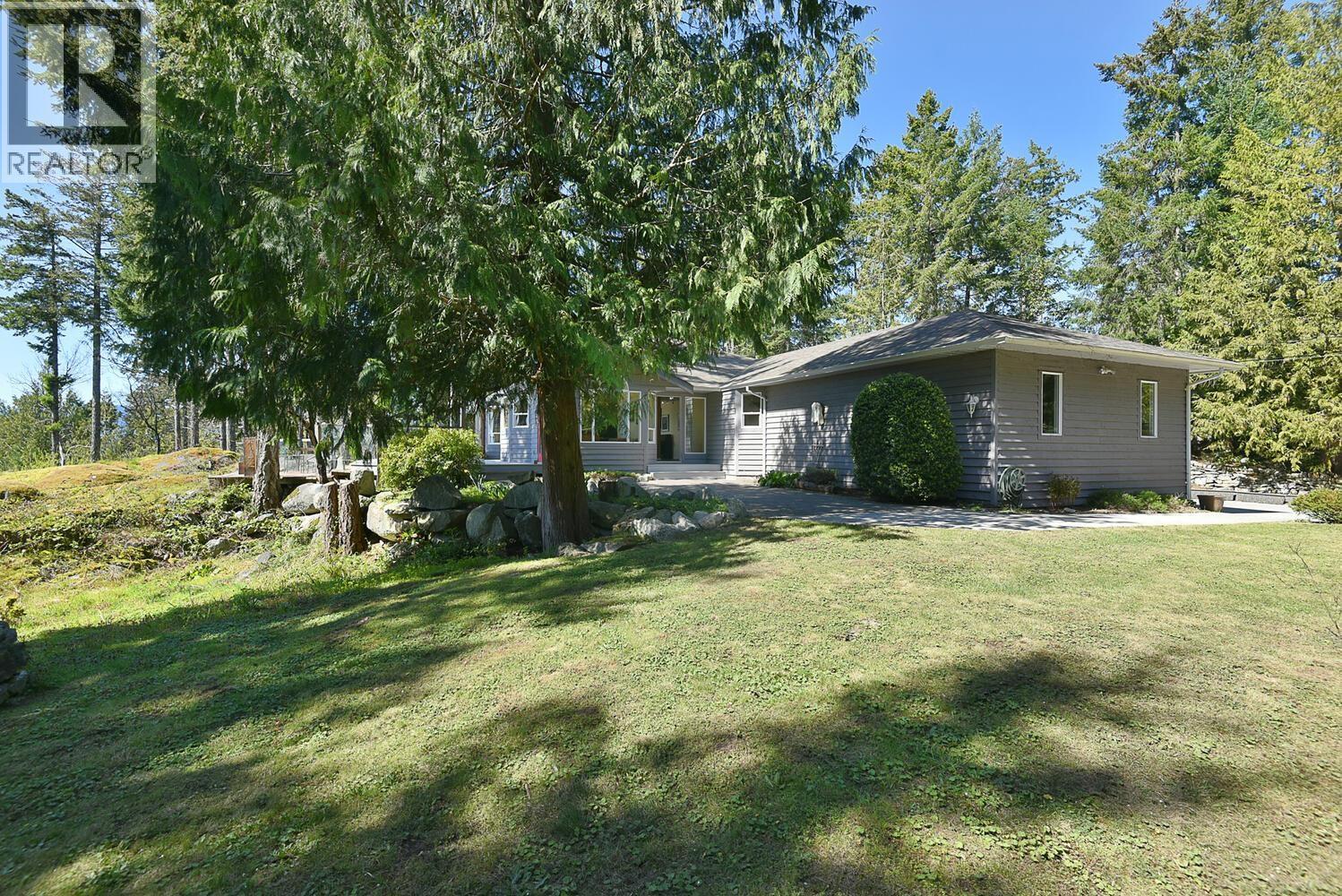 10741 Wood Bay Heights Road, Halfmoon Bay, British Columbia  V7Z 1B8 - Photo 9 - R3112502