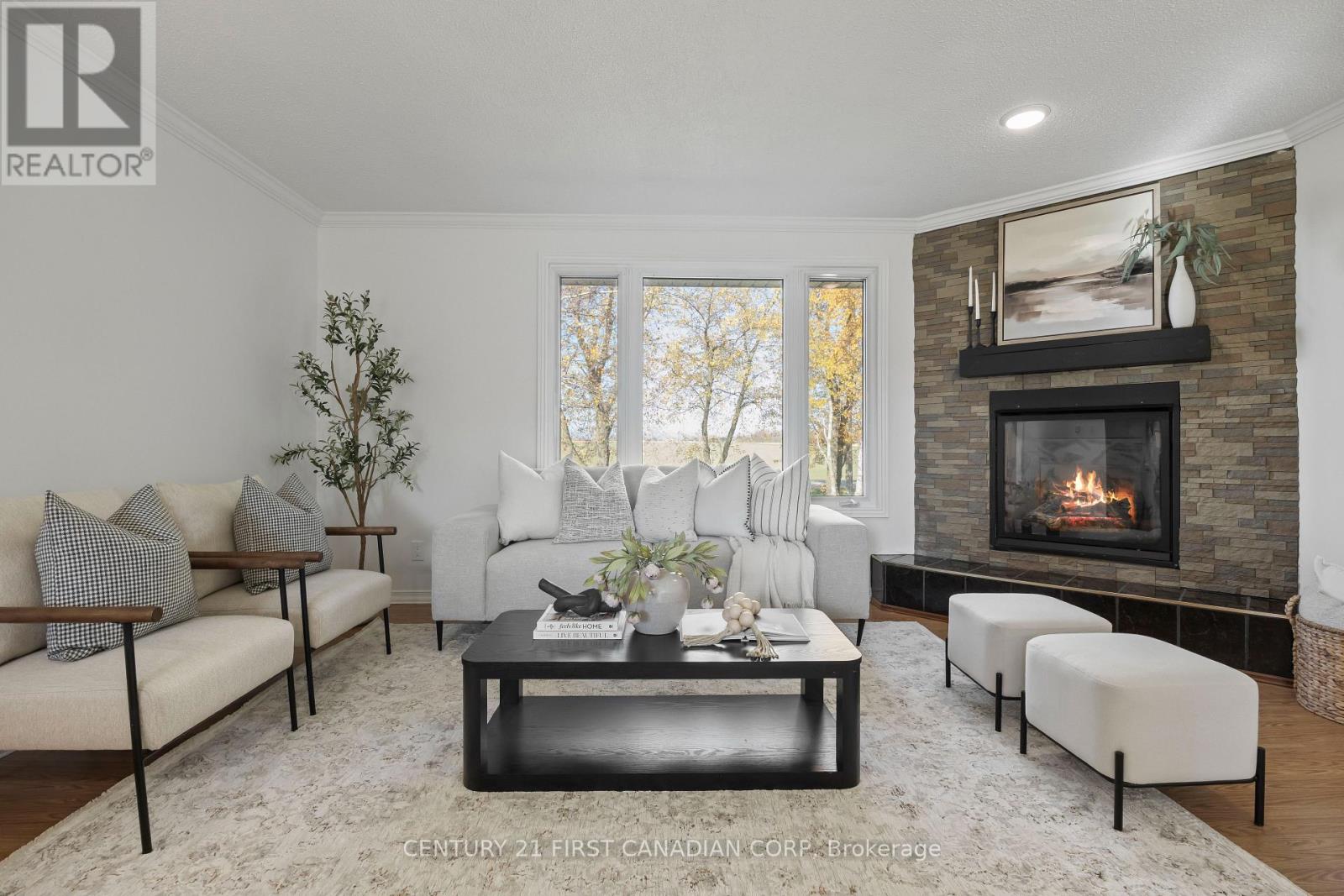 70986 B Line, Lambton Shores, Ontario  N0M 1T0 - Photo 12 - X13009608