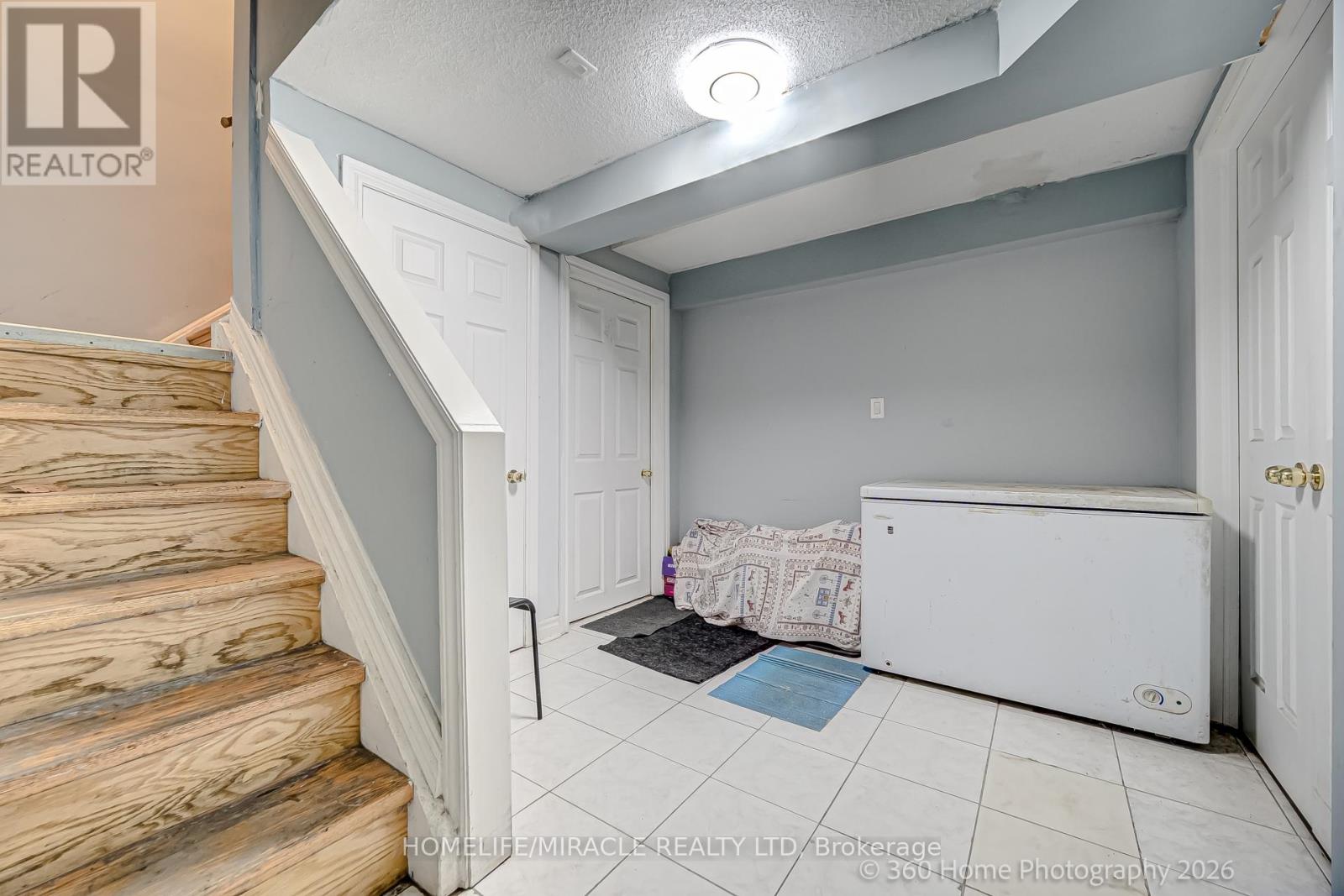 17 Montvale Drive, Toronto, Ontario  M1M 3E5 - Photo 16 - E13009610