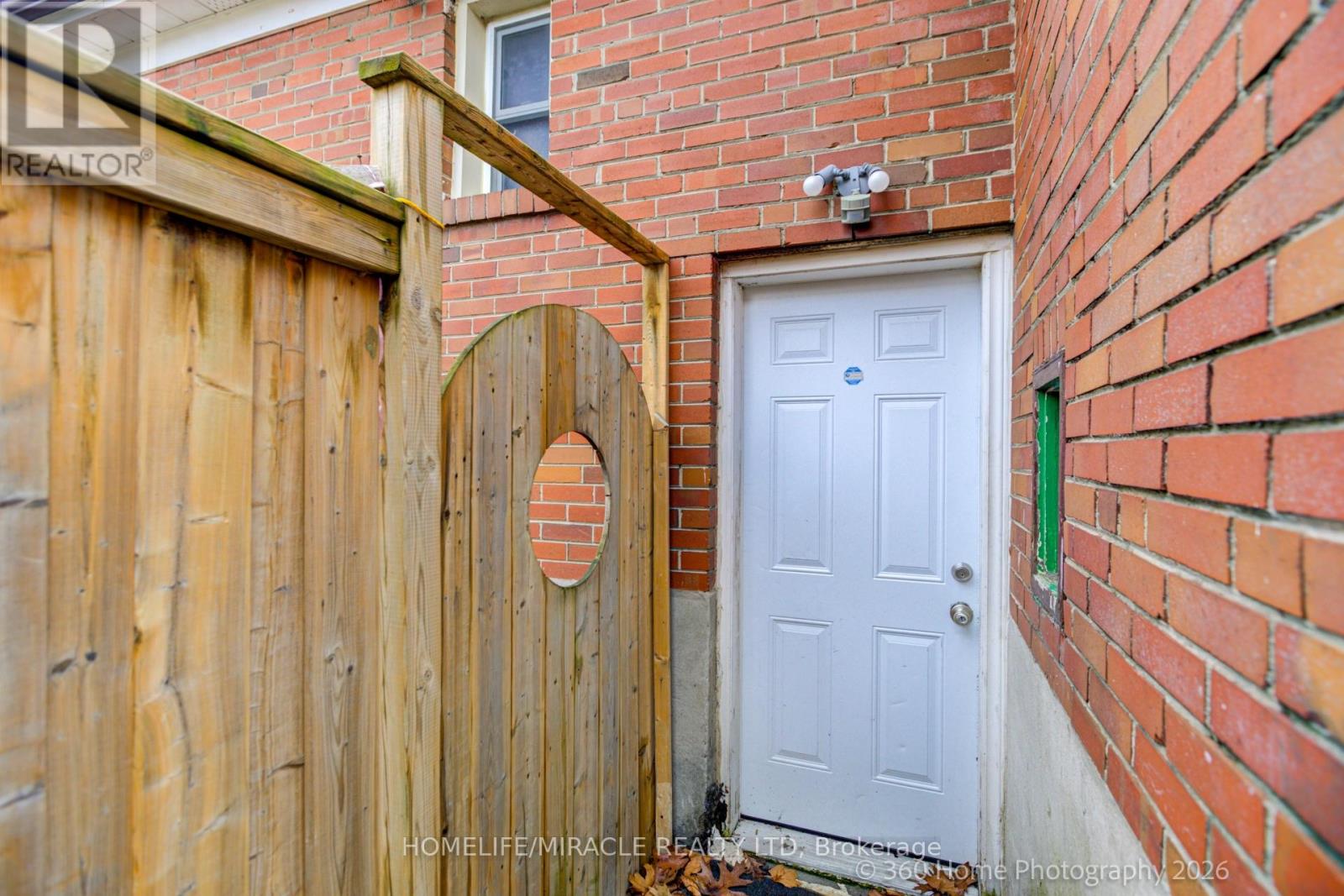 17 Montvale Drive, Toronto, Ontario  M1M 3E5 - Photo 20 - E13009610