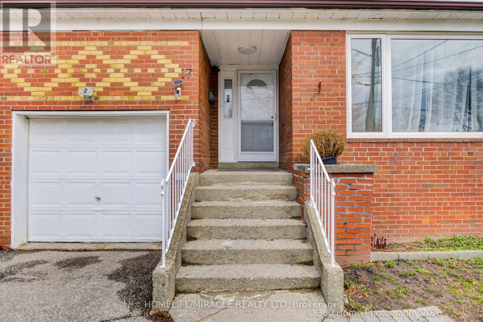 17 Montvale Drive, Toronto, Ontario  M1M 3E5 - Photo 21 - E13009610
