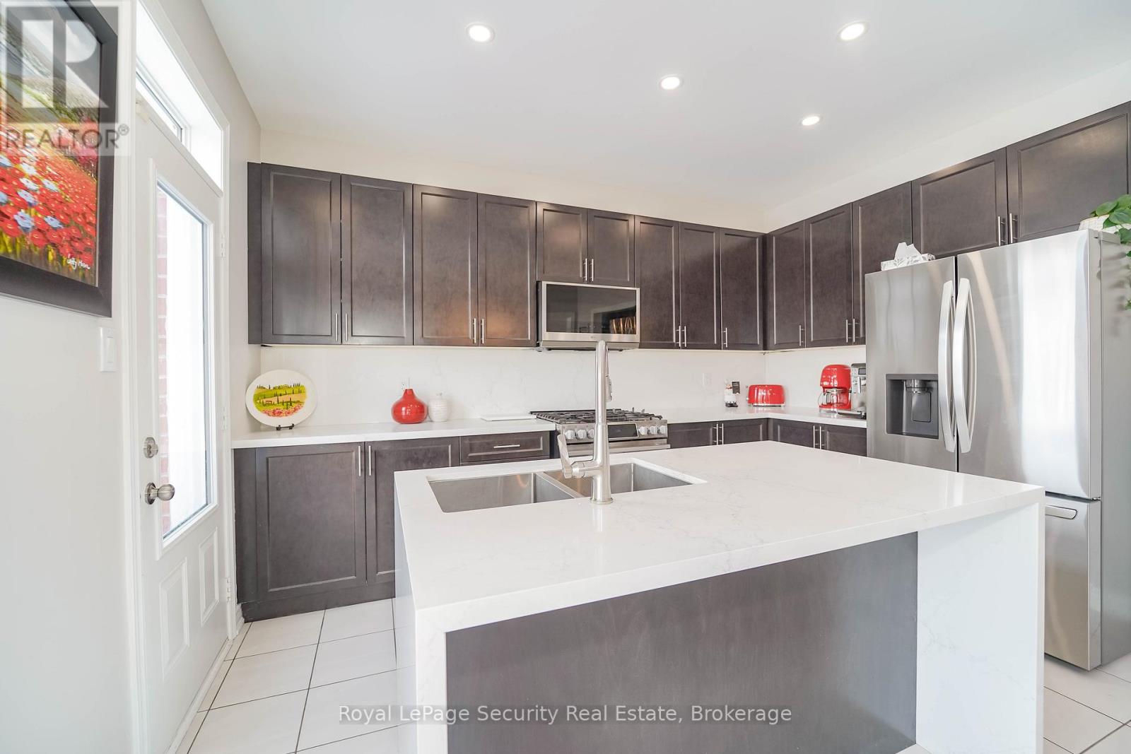 77 Pierce Place, New Tecumseth, Ontario  L0G 1W0 - Photo 7 - N12738334