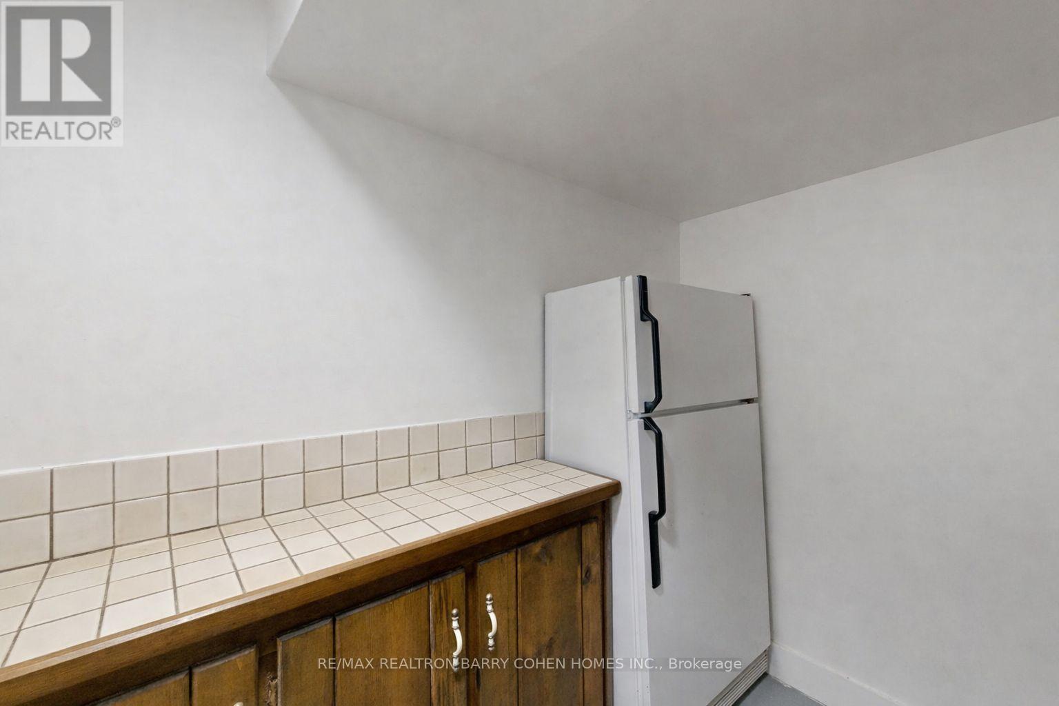 195 Rumble Avenue, Richmond Hill, Ontario  L4C 4G5 - Photo 31 - N12881226