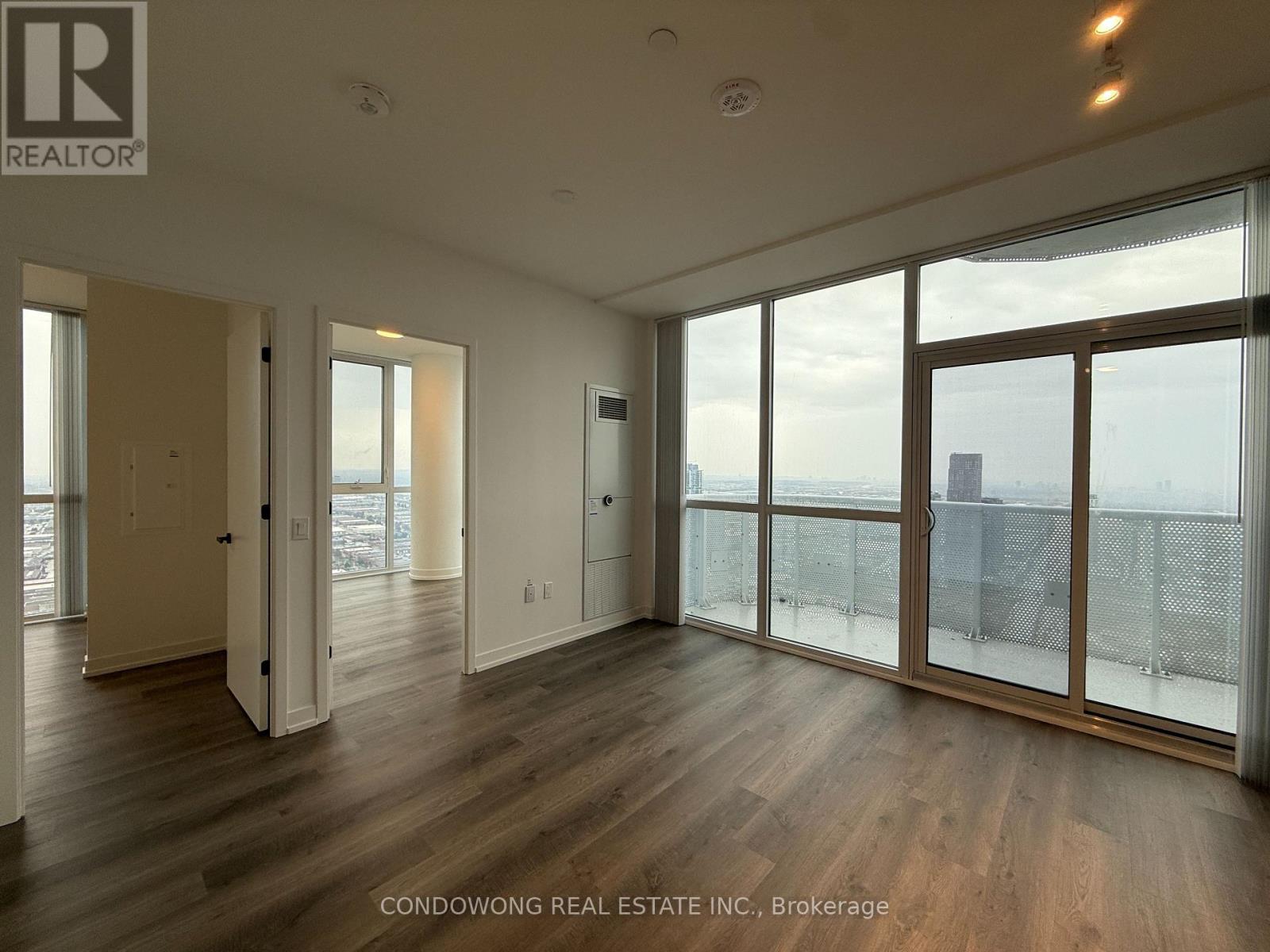 6006 - 8 Interchange Way, Vaughan, Ontario  L4K 0R2 - Photo 3 - N13009174