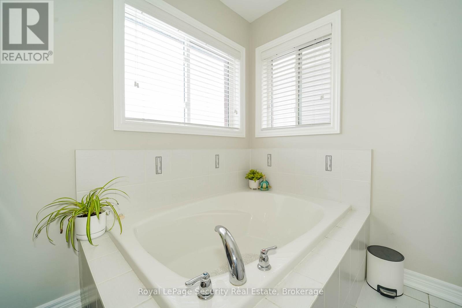 77 Pierce Place, New Tecumseth, Ontario  L0G 1W0 - Photo 30 - N12738334