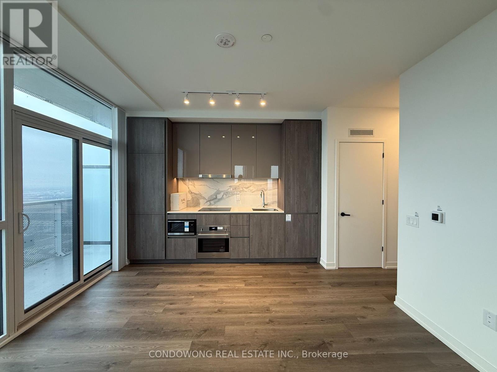 6006 - 8 INTERCHANGE WAY, Vaughan, Ontario