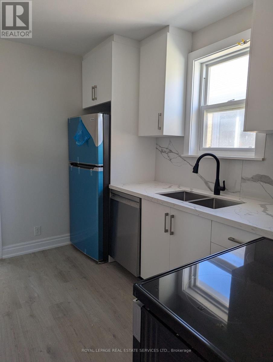 Main Floor - 292 Scott Road, Toronto, Ontario  M6M 3V4 - Photo 6 - W13009482