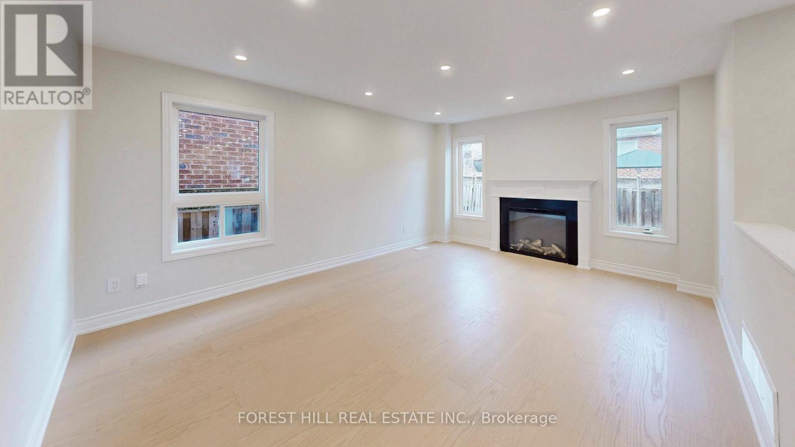 10 Reddenhurst Crescent, Georgina, Ontario  L4P 4G1 - Photo 19 - N13009600