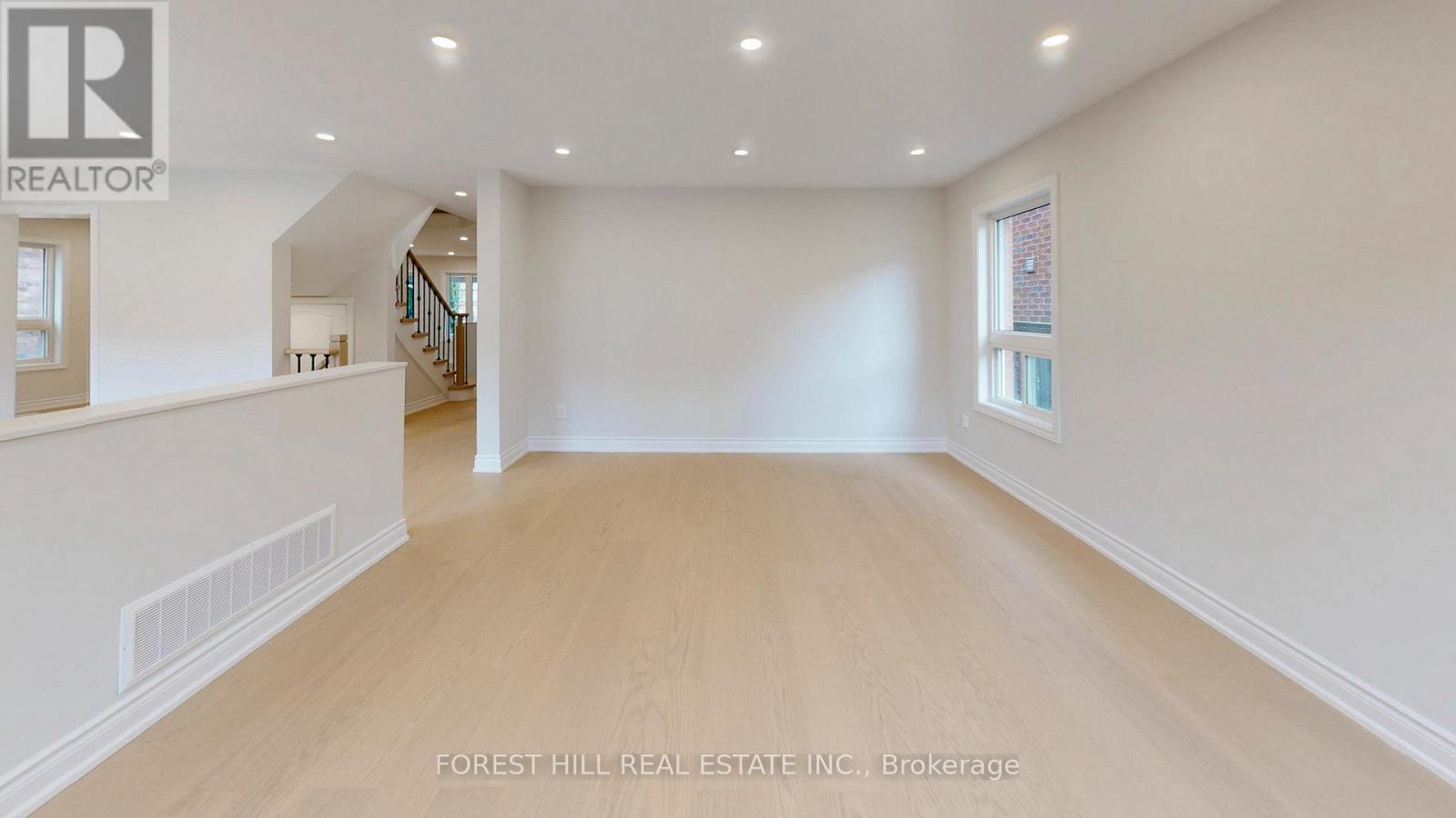 10 Reddenhurst Crescent, Georgina, Ontario  L4P 4G1 - Photo 21 - N13009600