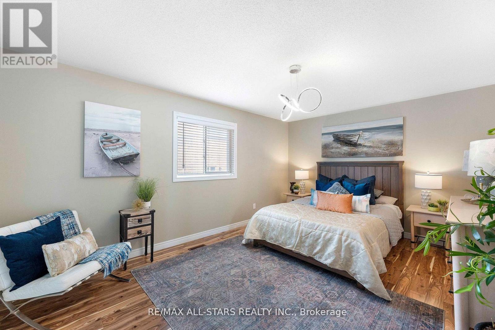 18 Reddenhurst Crescent, Georgina, Ontario  L4P 4G1 - Photo 15 - N13009626