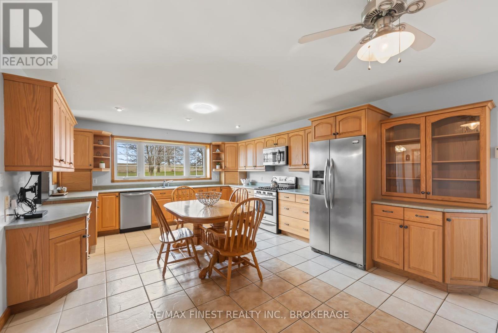 2800 Front Road, Loyalist, Ontario  K0H 2S0 - Photo 11 - X13008850