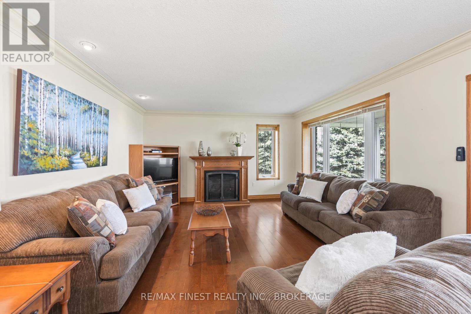 2800 Front Road, Loyalist, Ontario  K0H 2S0 - Photo 27 - X13008850