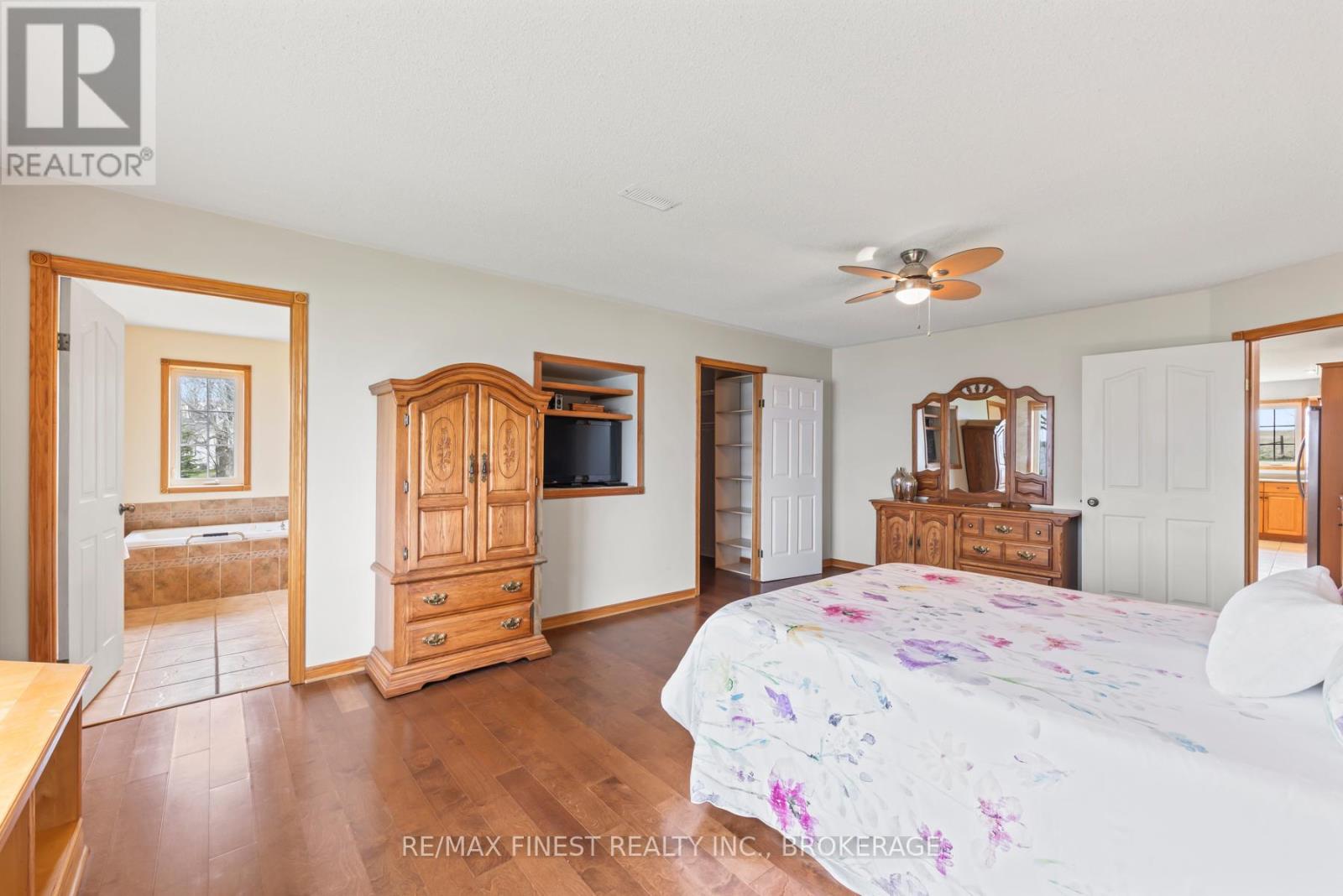 2800 Front Road, Loyalist, Ontario  K0H 2S0 - Photo 19 - X13008850