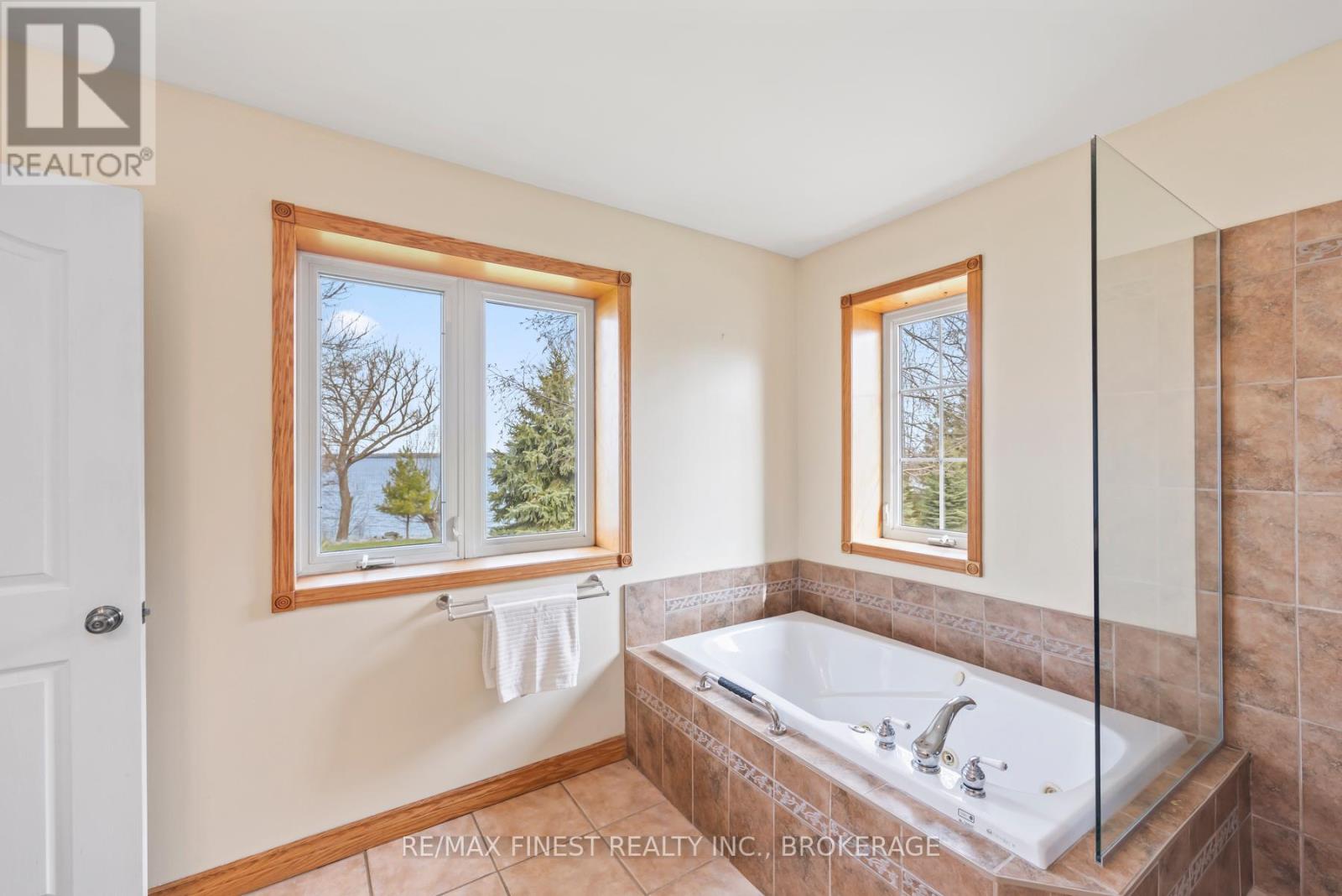 2800 Front Road, Loyalist, Ontario  K0H 2S0 - Photo 23 - X13008850