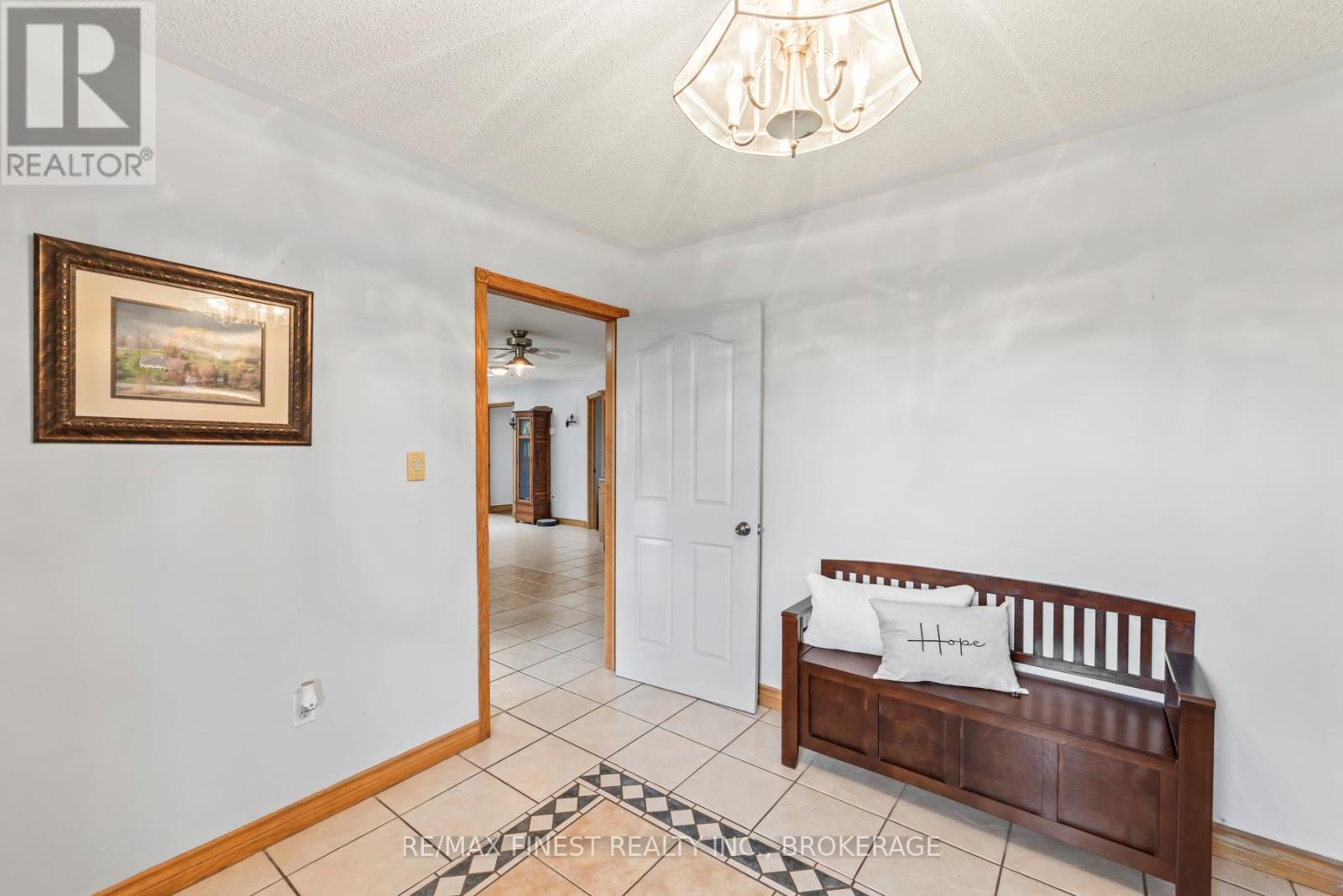 2800 Front Road, Loyalist, Ontario  K0H 2S0 - Photo 9 - X13008850