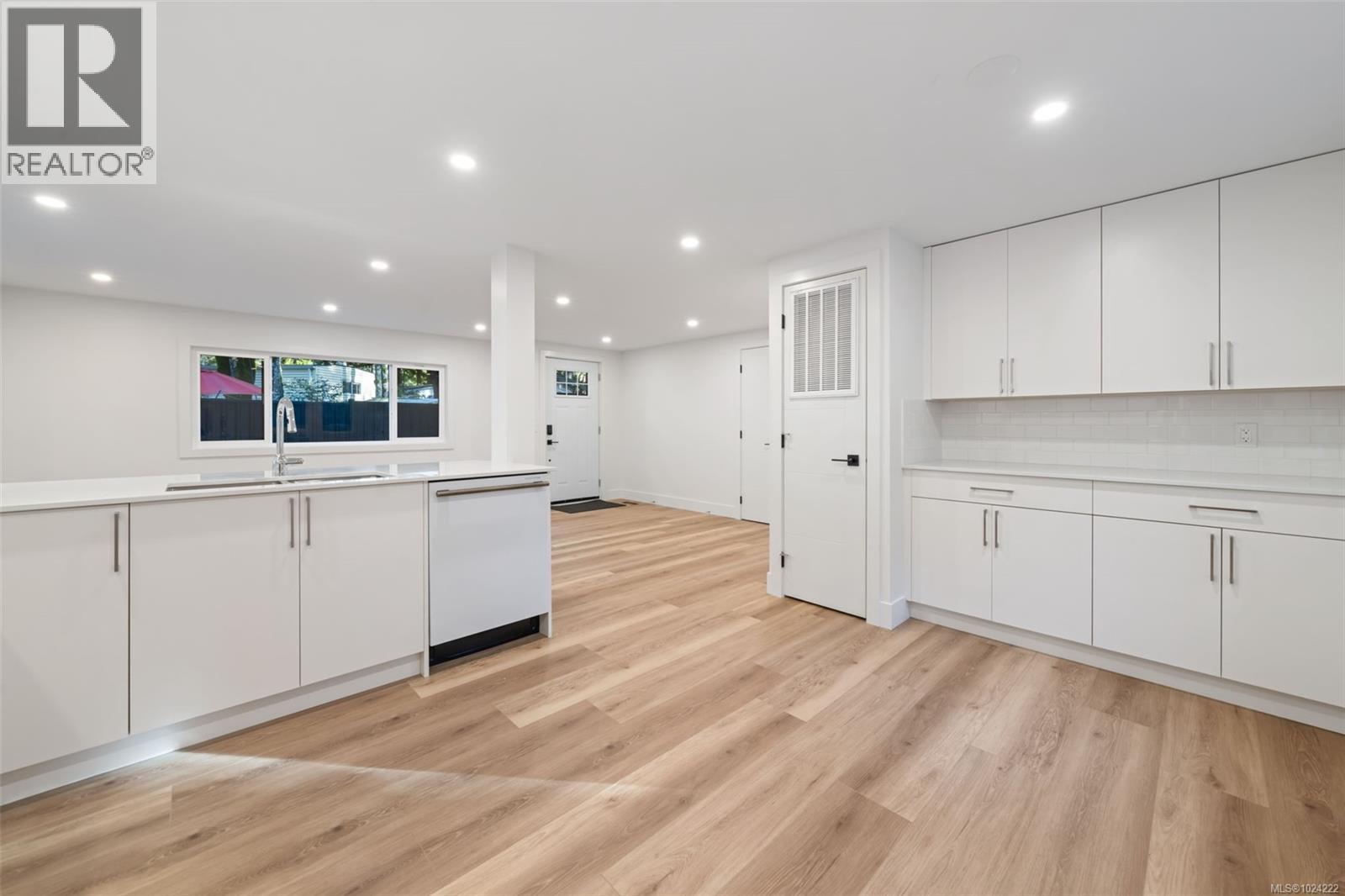 110 2500 Florence Lake Rd, Langford, British Columbia  V9C 3T1 - Photo 11 - 1024222