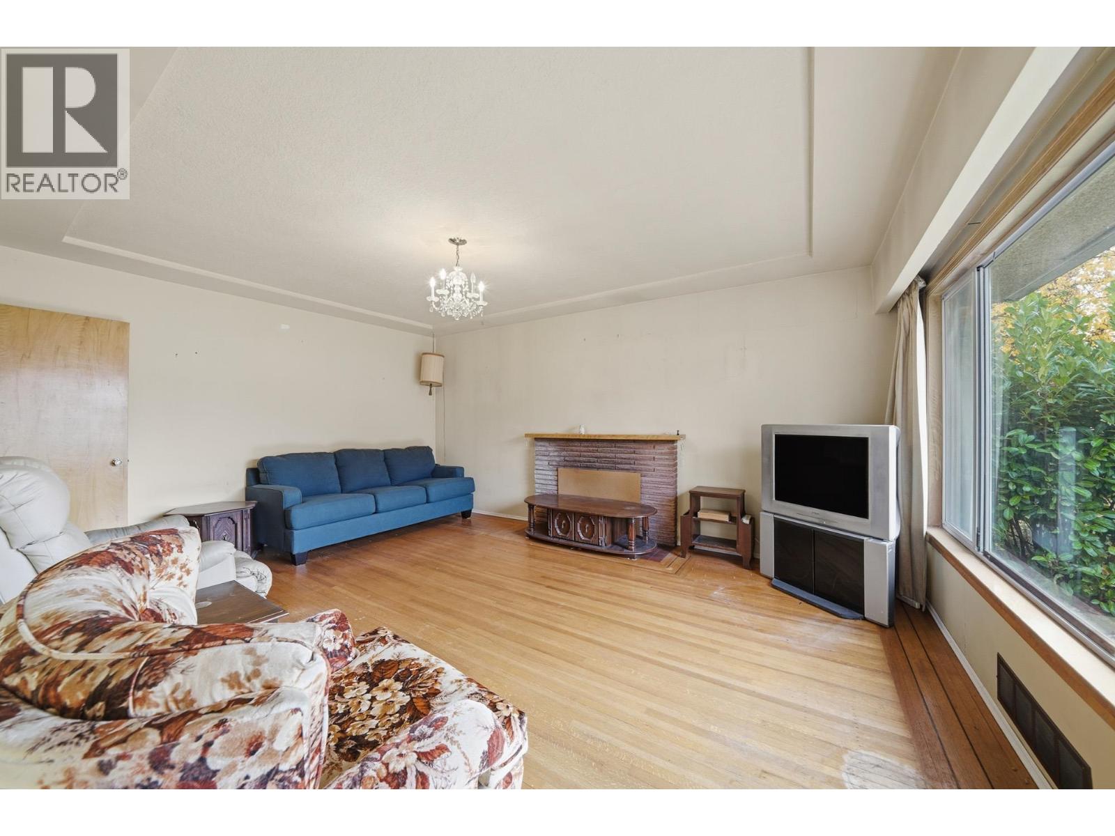 5878 Argyle Street, Vancouver, British Columbia  V5P 3J7 - Photo 7 - R3111929