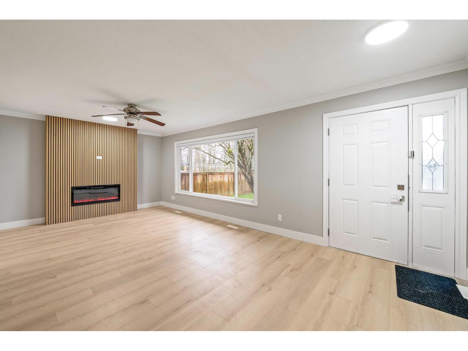 8024 Cedar Street, Mission, British Columbia  V2V 3N1 - Photo 2 - R3100451