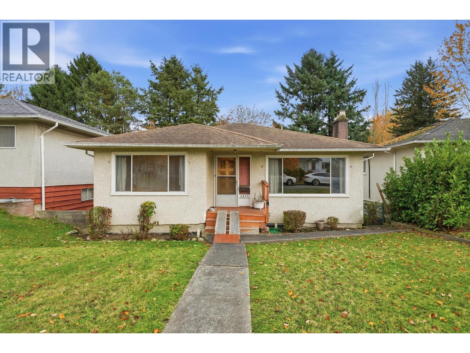 5878 Argyle Street, Vancouver, British Columbia  V5P 3J7 - Photo 1 - R3111929