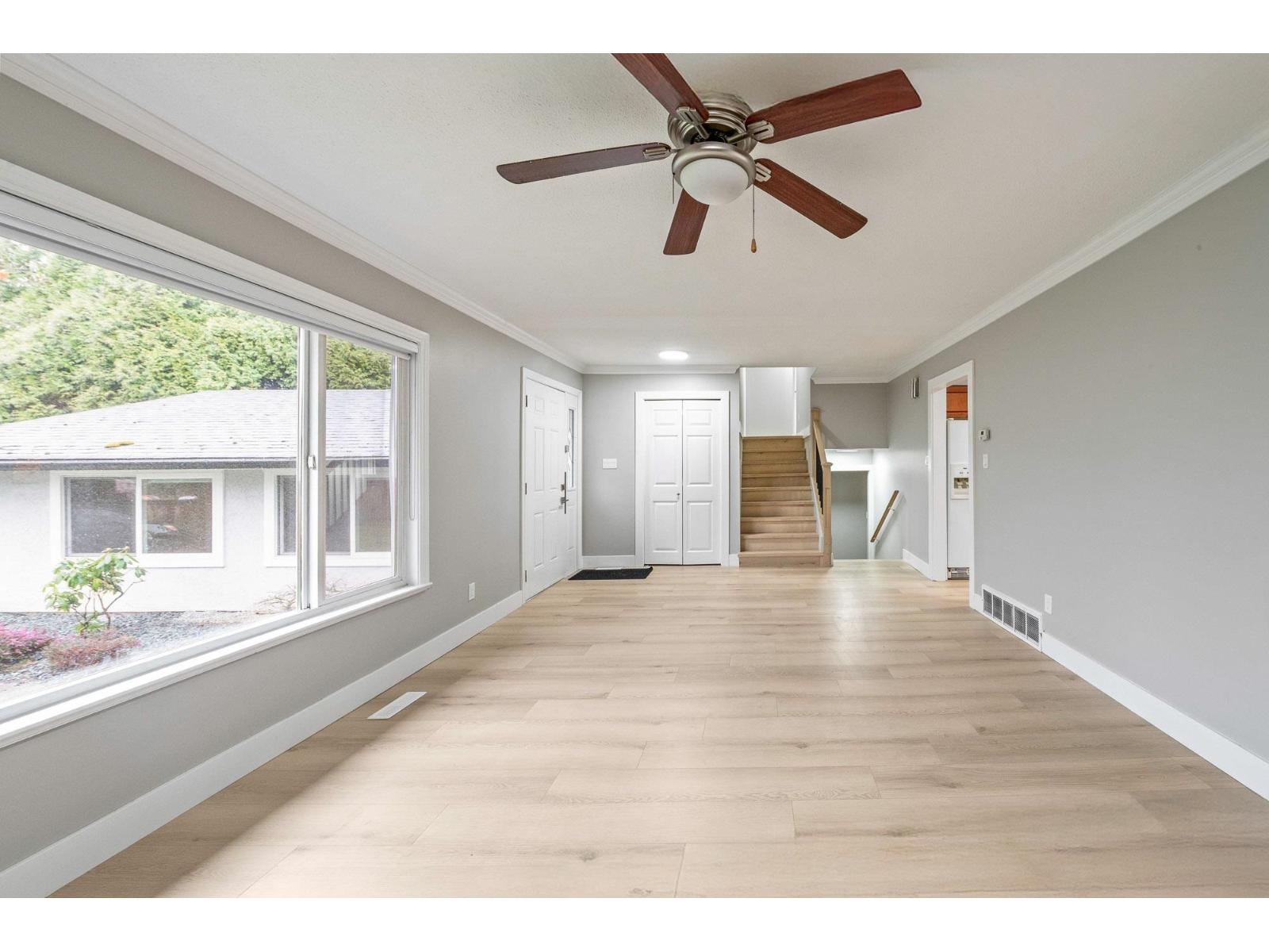 8024 Cedar Street, Mission, British Columbia  V2V 3N1 - Photo 6 - R3100451