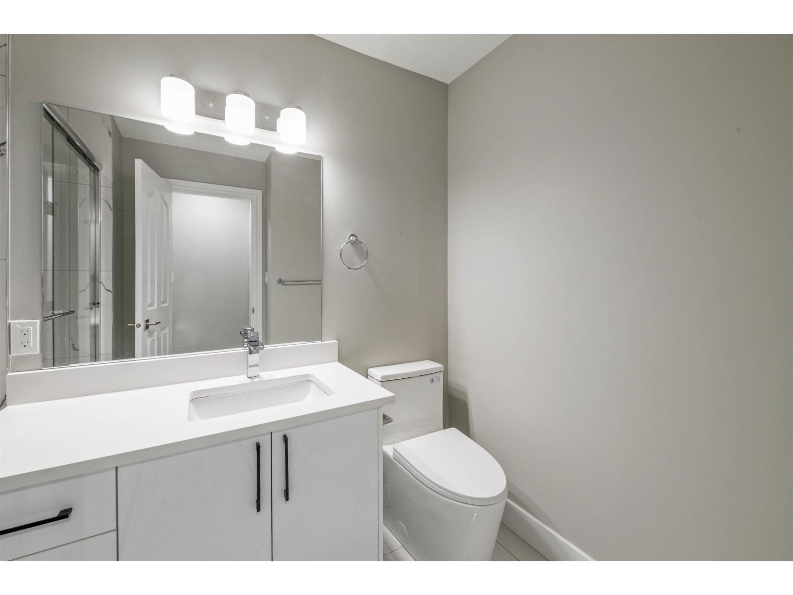 8024 Cedar Street, Mission, British Columbia  V2V 3N1 - Photo 16 - R3100451