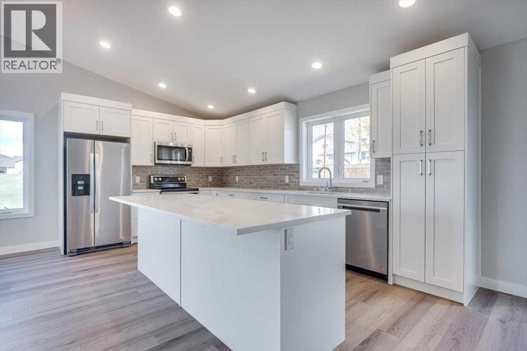 2 Evron Place, Trochu, Alberta  T0M 2C0 - Photo 14 - A2288410