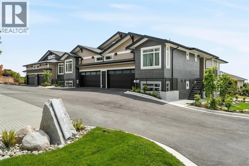 7 5522 Mccourt Road, Sechelt, British Columbia  V0N 3A7 - Photo 1 - R3112455