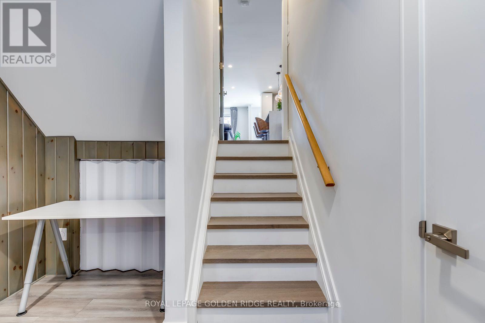 2220 Elmhurst Avenue, Oakville, Ontario  L6J 5G7 - Photo 16 - W13009556