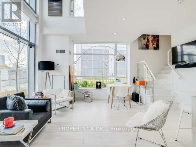 WL08 - 80 MARINE PARADE DRIVE, Toronto, Ontario