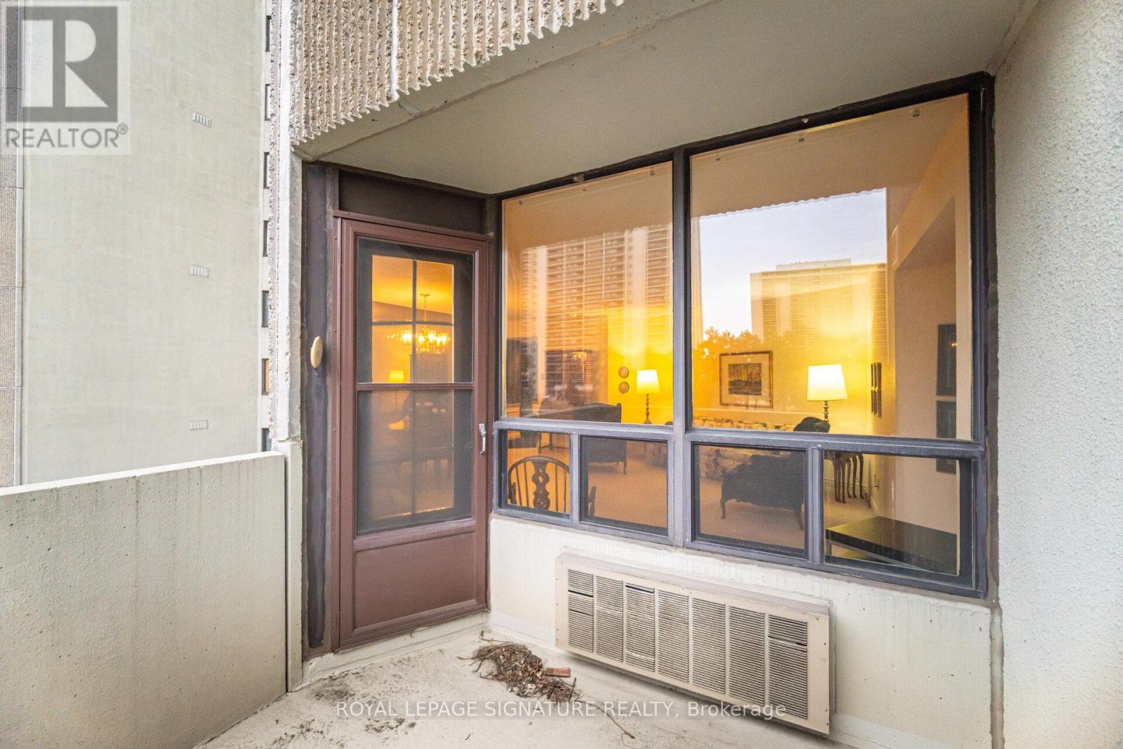 A21 - 296 Mill Road, Toronto, Ontario  M9C 4X8 - Photo 15 - W13009598