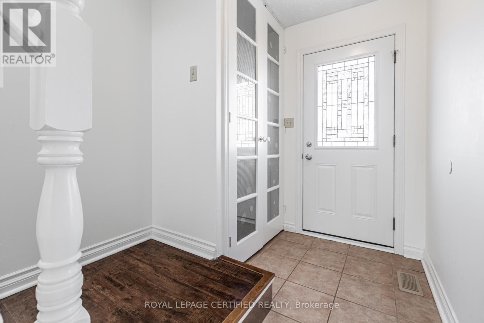 2329 Greenbank Trail, Burlington, Ontario  L7P 3S7 - Photo 11 - W13009628