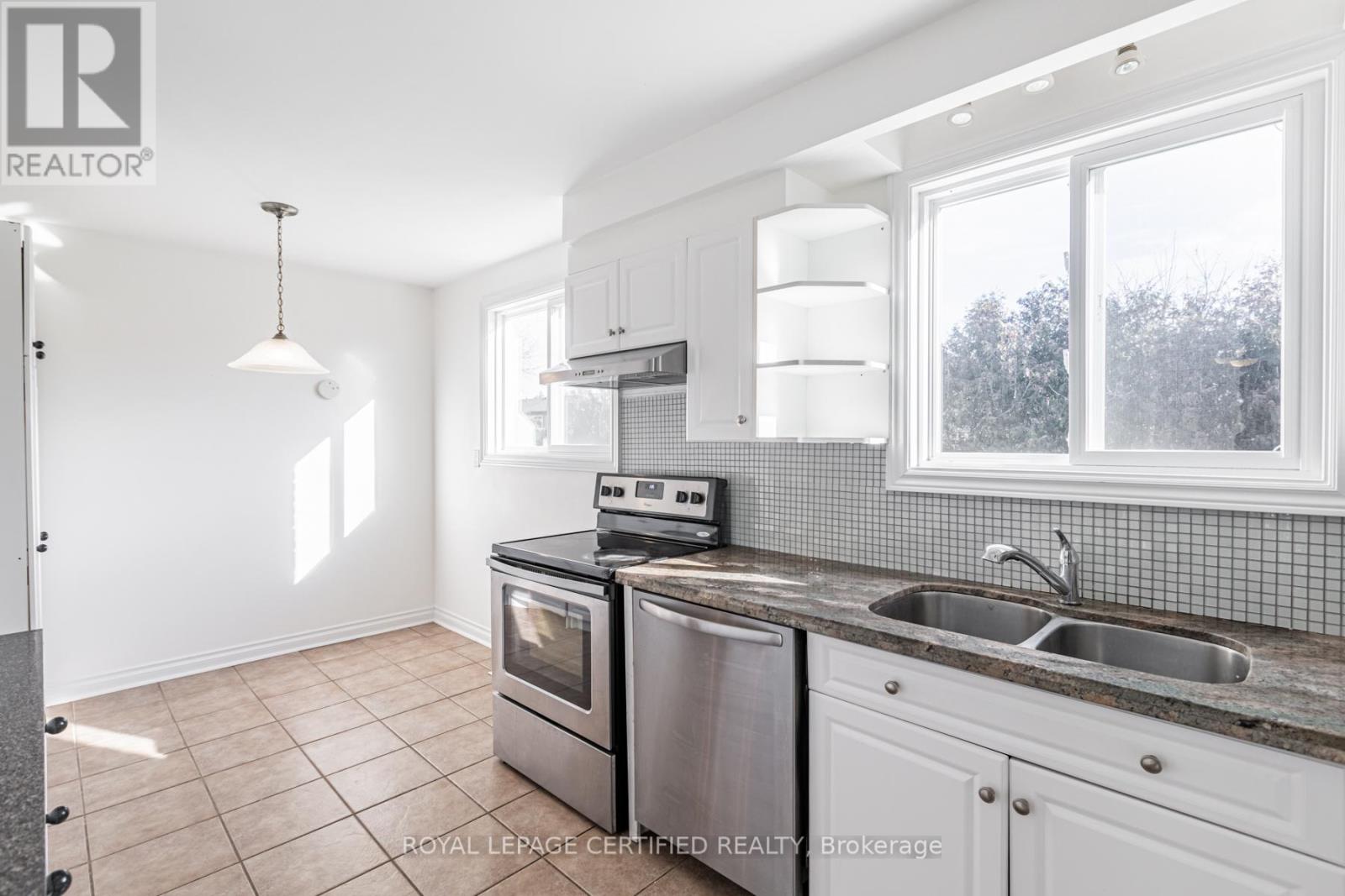 2329 Greenbank Trail, Burlington, Ontario  L7P 3S7 - Photo 26 - W13009628