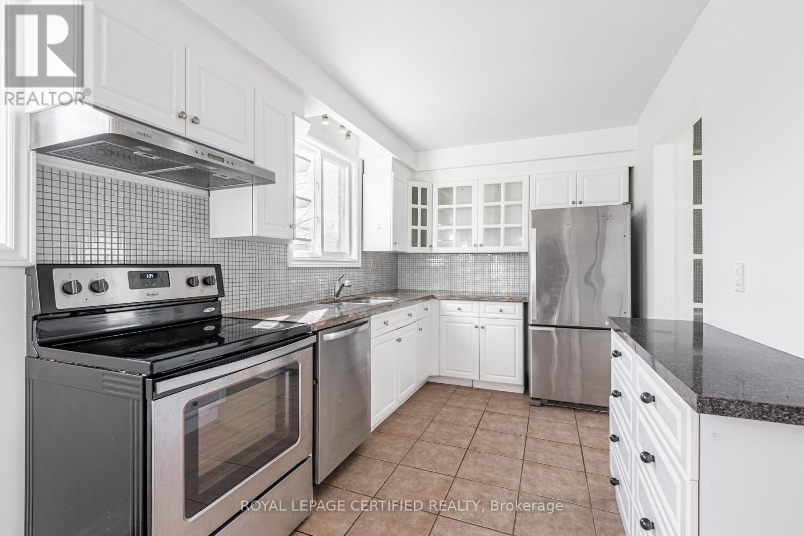 2329 Greenbank Trail, Burlington, Ontario  L7P 3S7 - Photo 27 - W13009628