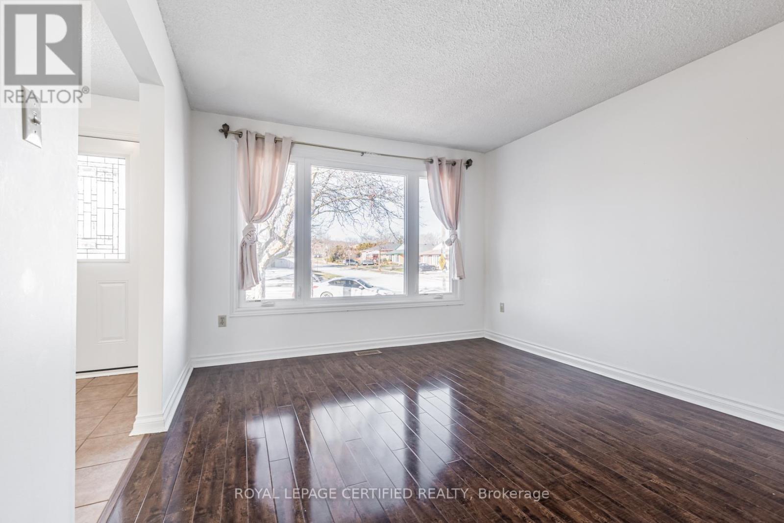 2329 Greenbank Trail, Burlington, Ontario  L7P 3S7 - Photo 9 - W13009628