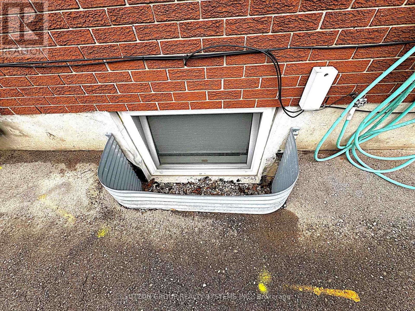 42 Ingleside Drive, Kitchener, Ontario  N2M 2G8 - Photo 25 - X13009558