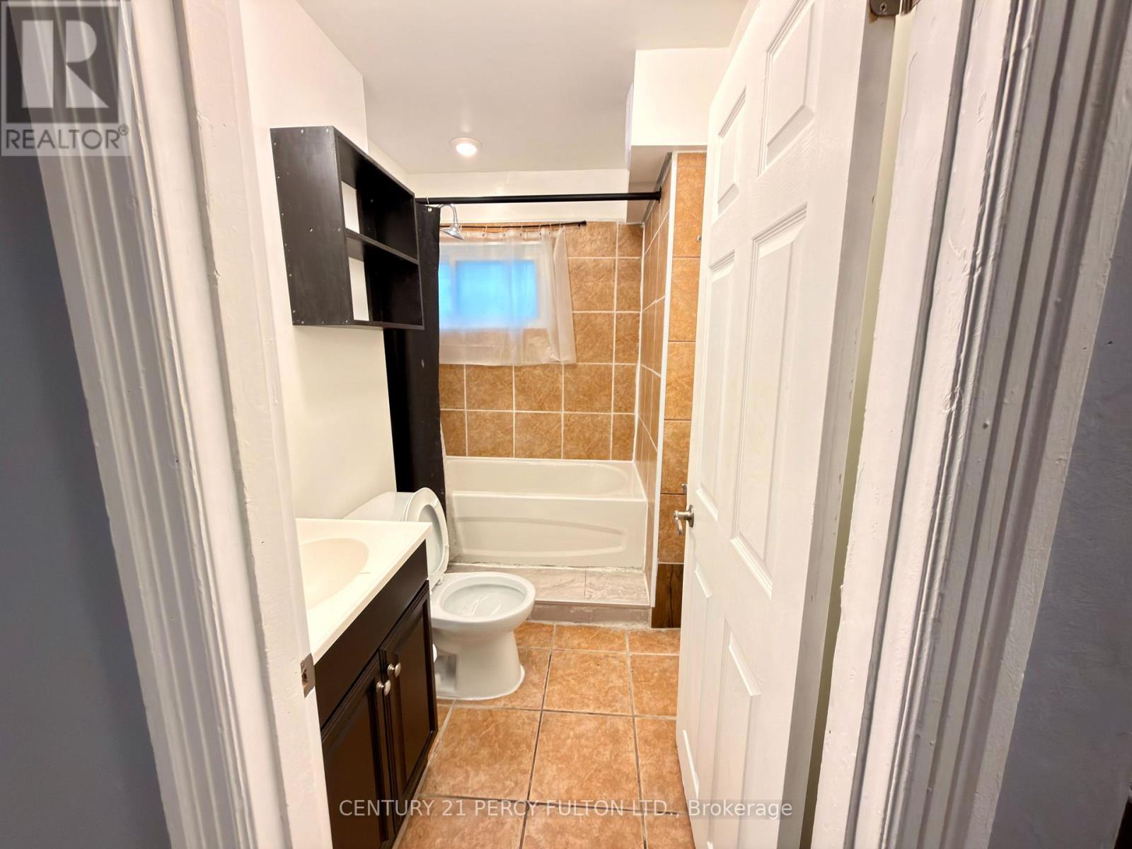 2nd Floor - 108 Cumberland Avenue, Hamilton, Ontario  L8M 1Z3 - Photo 9 - X13009616