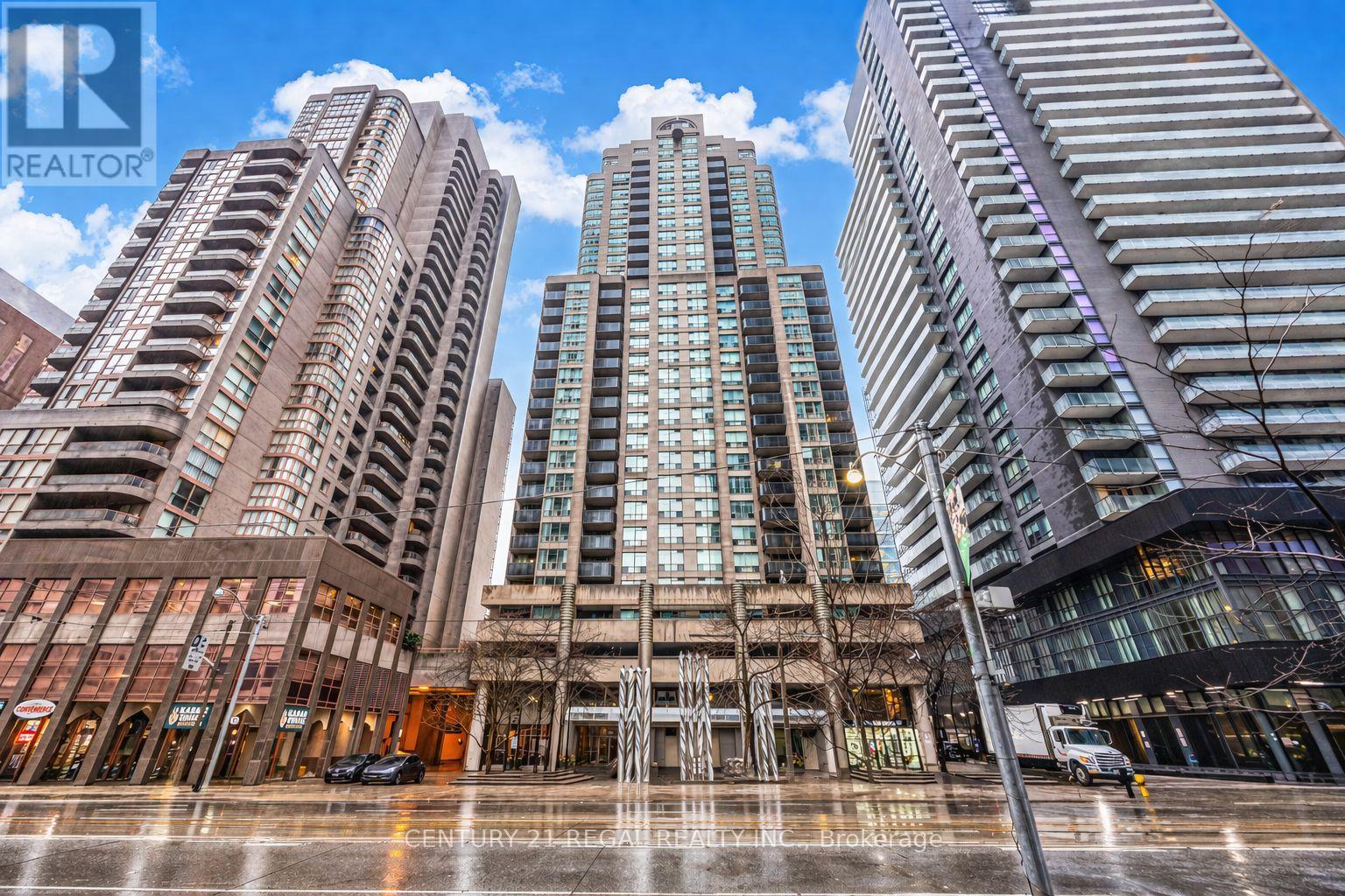 1803 - 750 BAY STREET, Toronto, Ontario