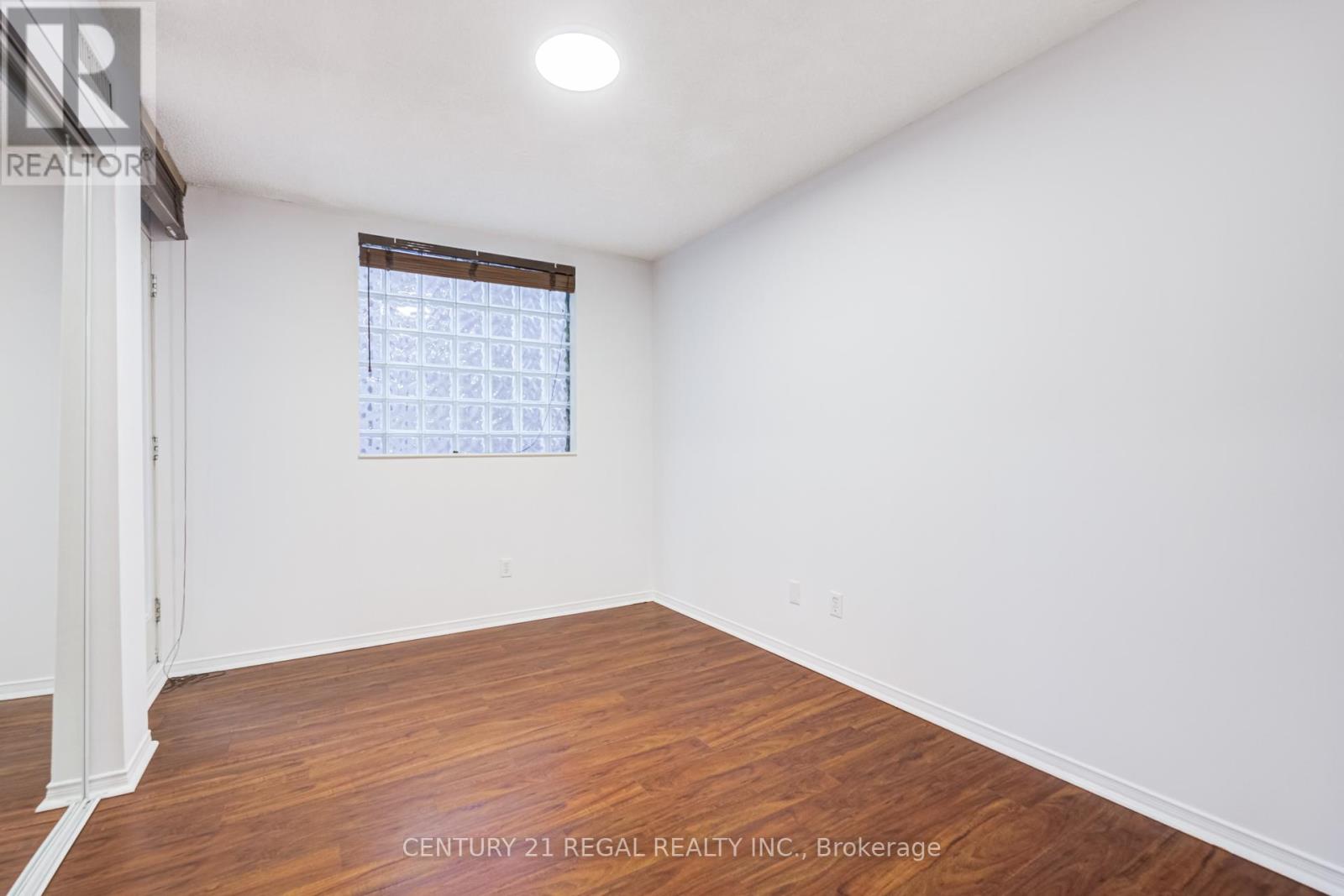 1803 - 750 Bay Street, Toronto, Ontario  M5G 1N6 - Photo 21 - C12912348