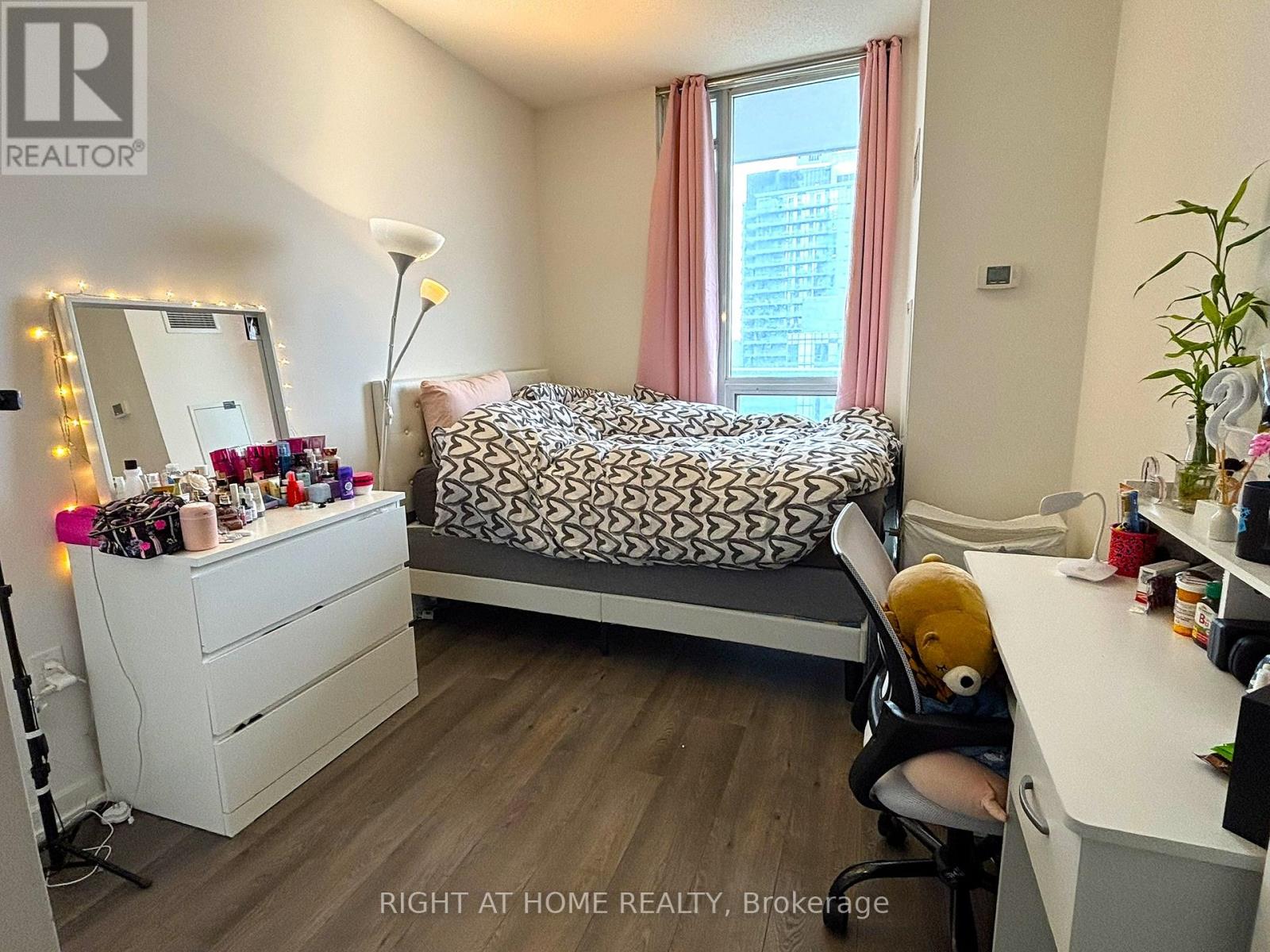 1212 - 66 Forest Manor Road, Toronto, Ontario  M2J 0B7 - Photo 4 - C12959418