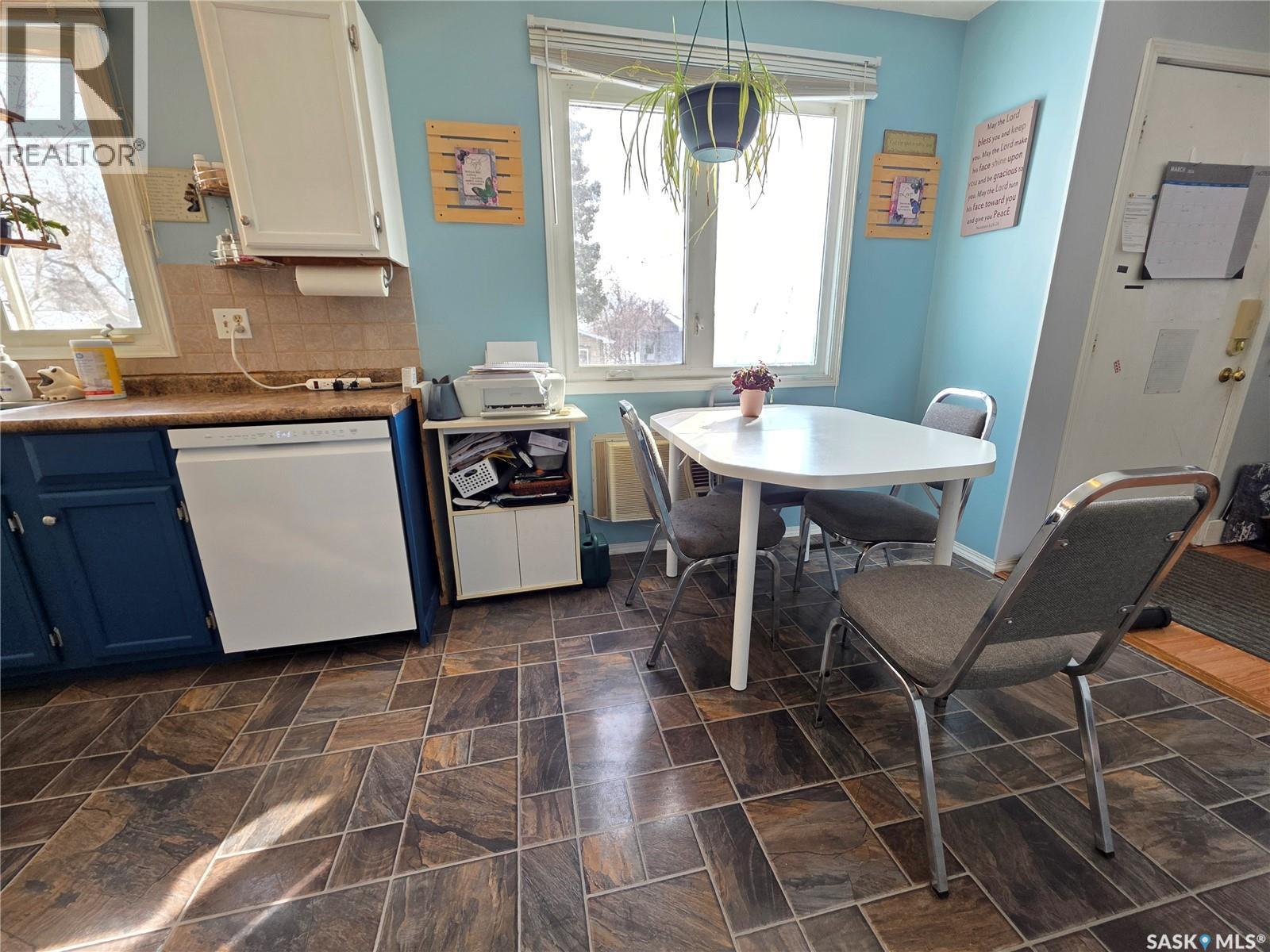 520 Dennis Street, Herbert, Saskatchewan  S0H 2A0 - Photo 4 - SK030586