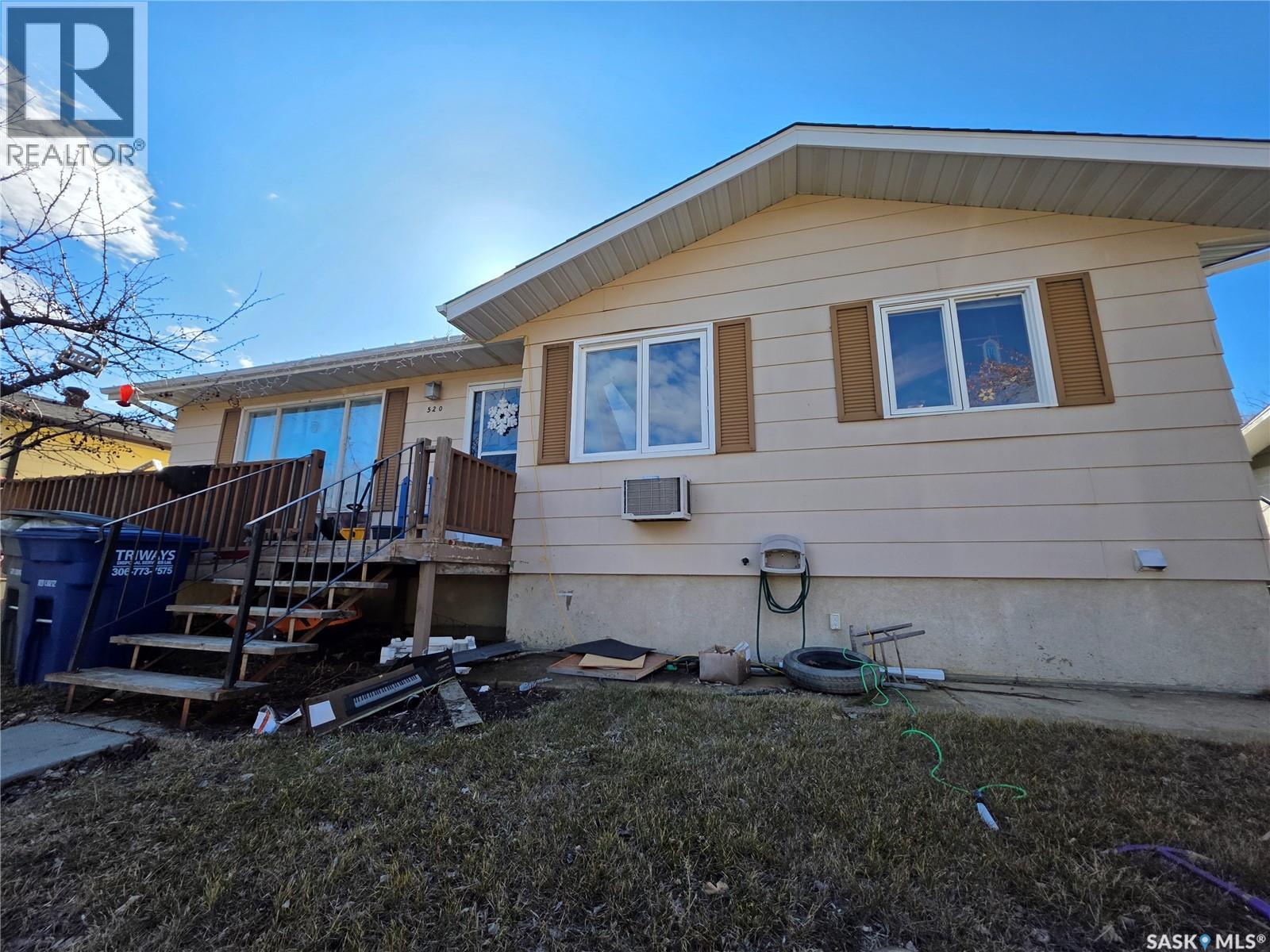 520 Dennis Street, Herbert, Saskatchewan  S0H 2A0 - Photo 1 - SK030586
