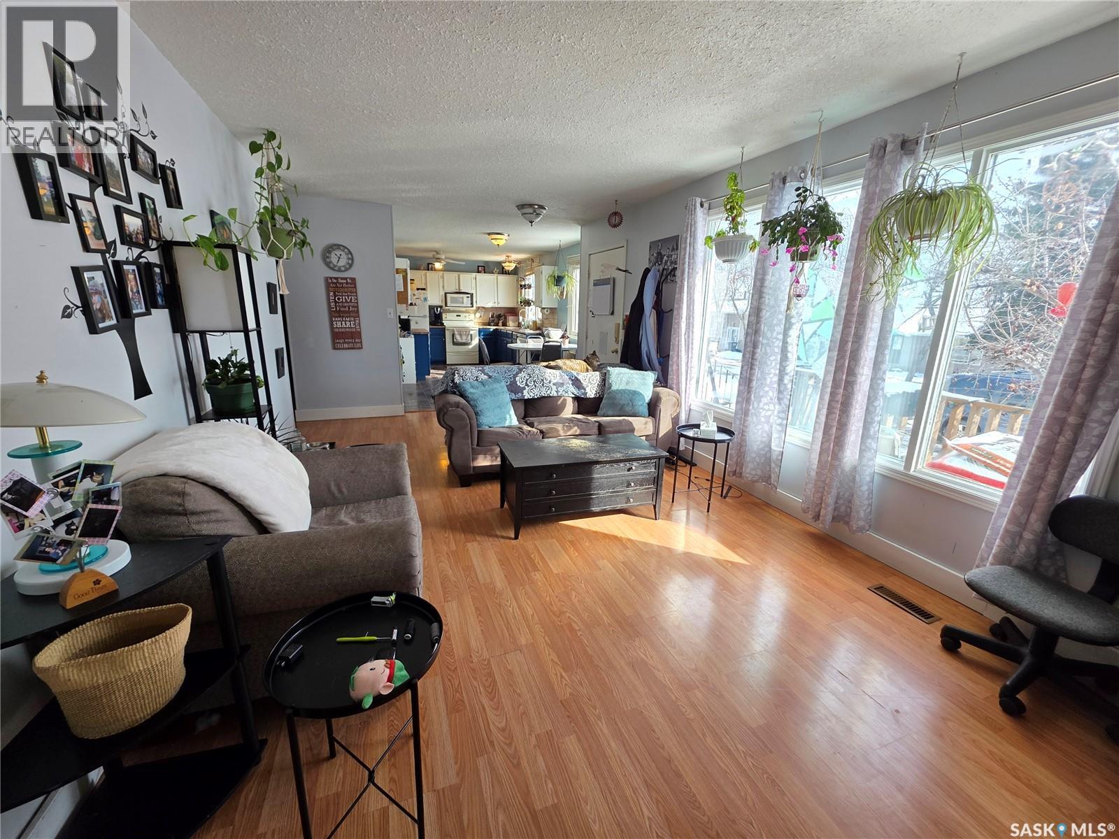 520 Dennis Street, Herbert, Saskatchewan  S0H 2A0 - Photo 8 - SK030586