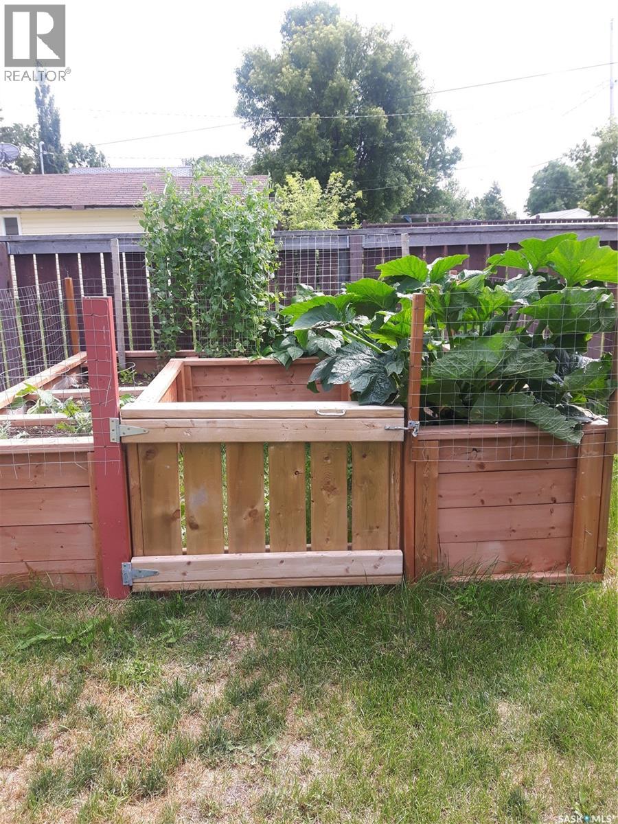 520 Dennis Street, Herbert, Saskatchewan  S0H 2A0 - Photo 47 - SK030586