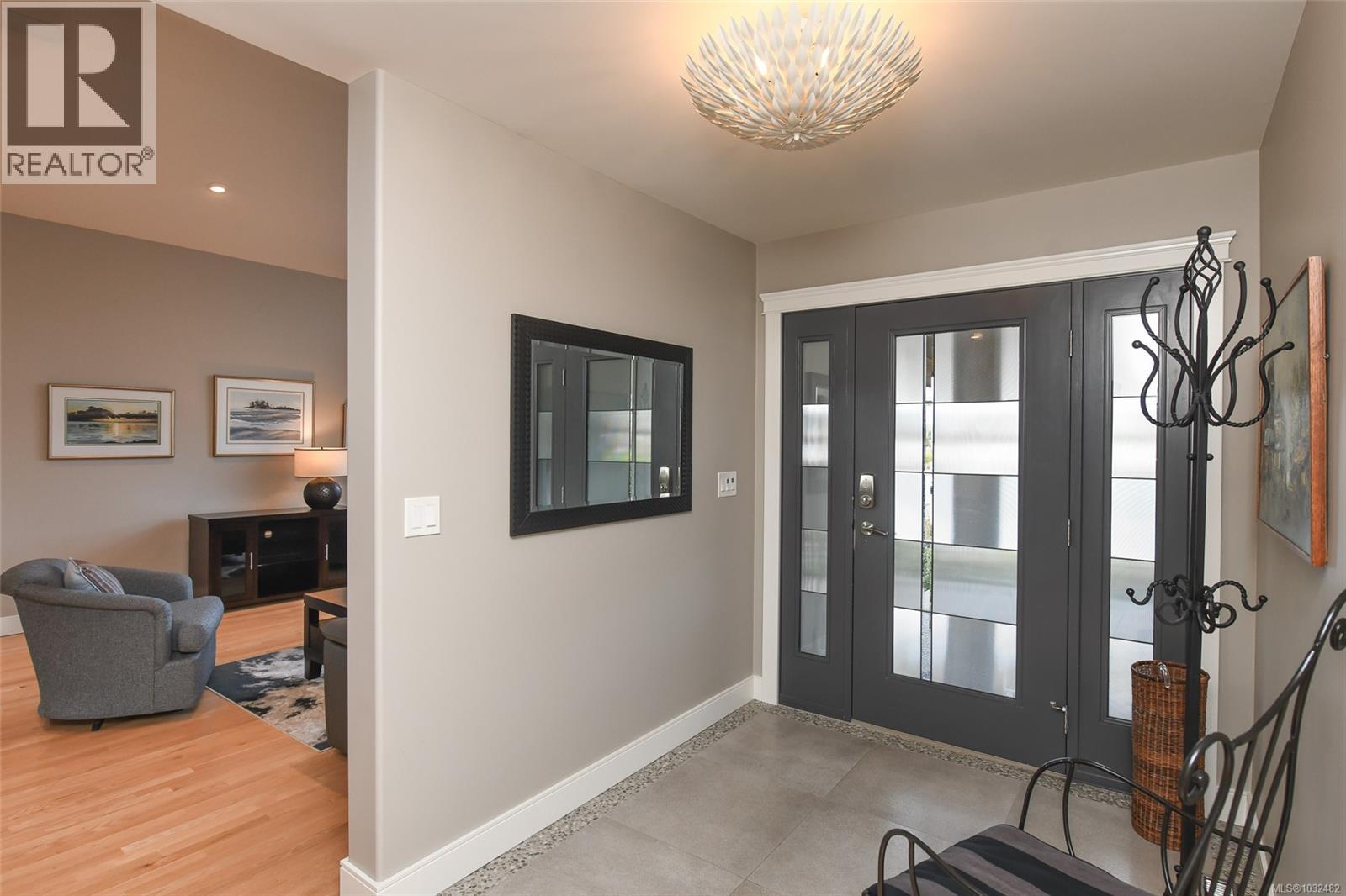 1513 Juniper Pl, Comox, British Columbia  V9M 1A2 - Photo 5 - 1032482